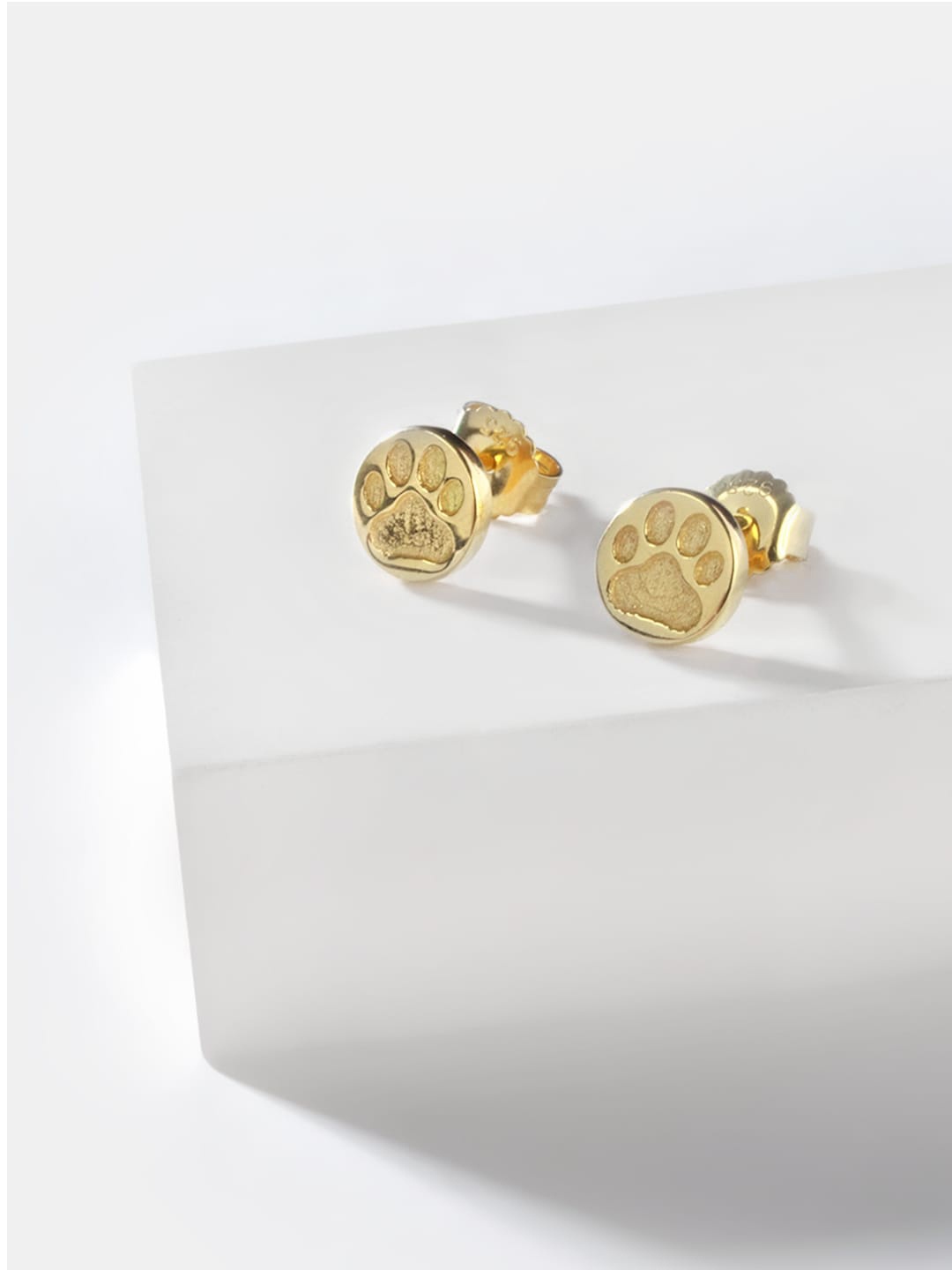 

SHAYA Gold-Toned Contemporary Studs Earrings