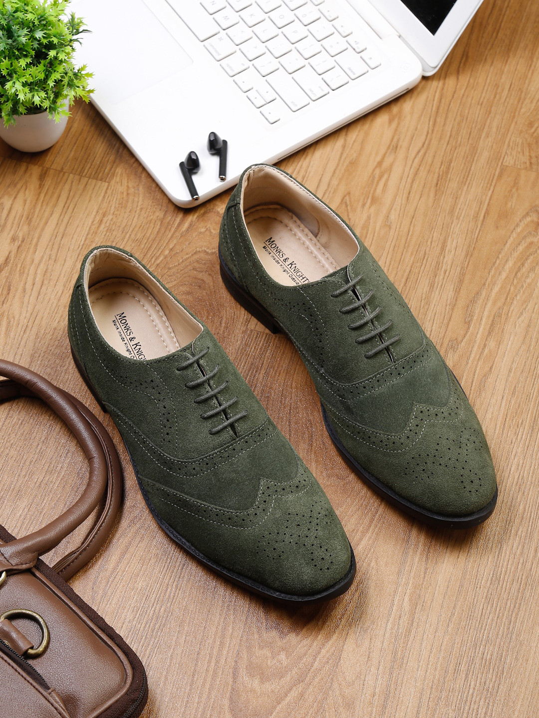 

MONKS & KNIGHTS Men Green Perforations Suede Brogues