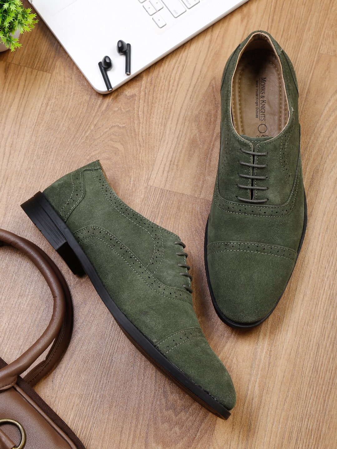 

MONKS & KNIGHTS Men Green Perforations Suede Brogues