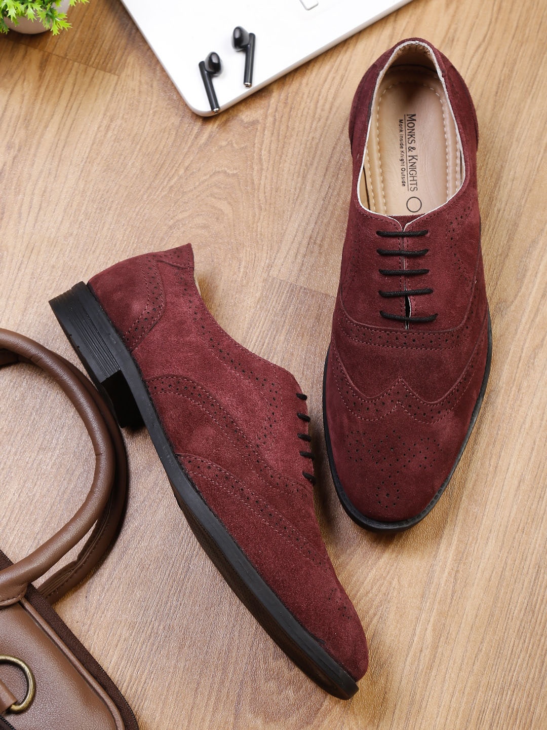 

MONKS & KNIGHTS Men Maroon Perforations Suede Brogues