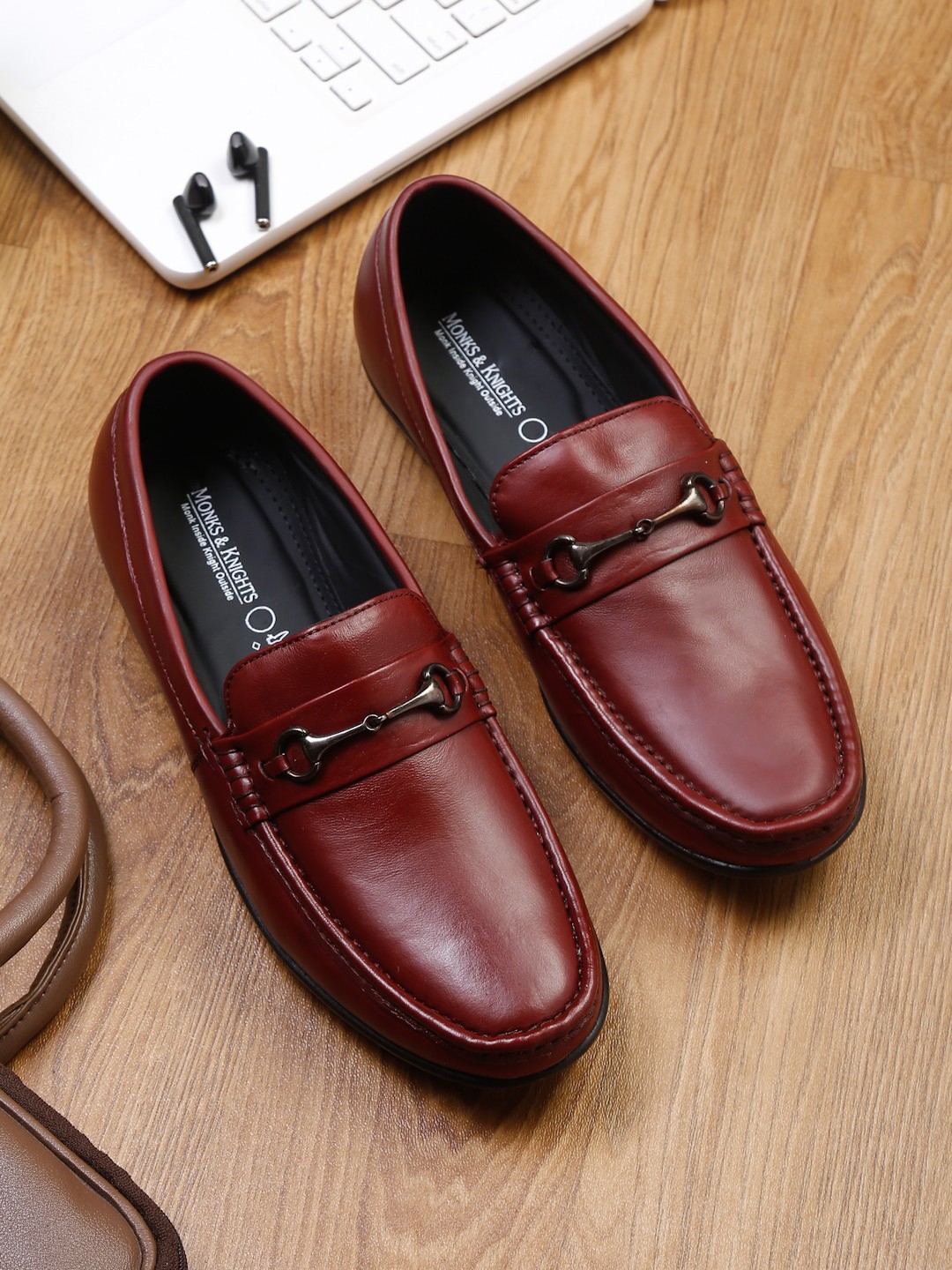 

MONKS & KNIGHTS Men Red Leather Flatforms
