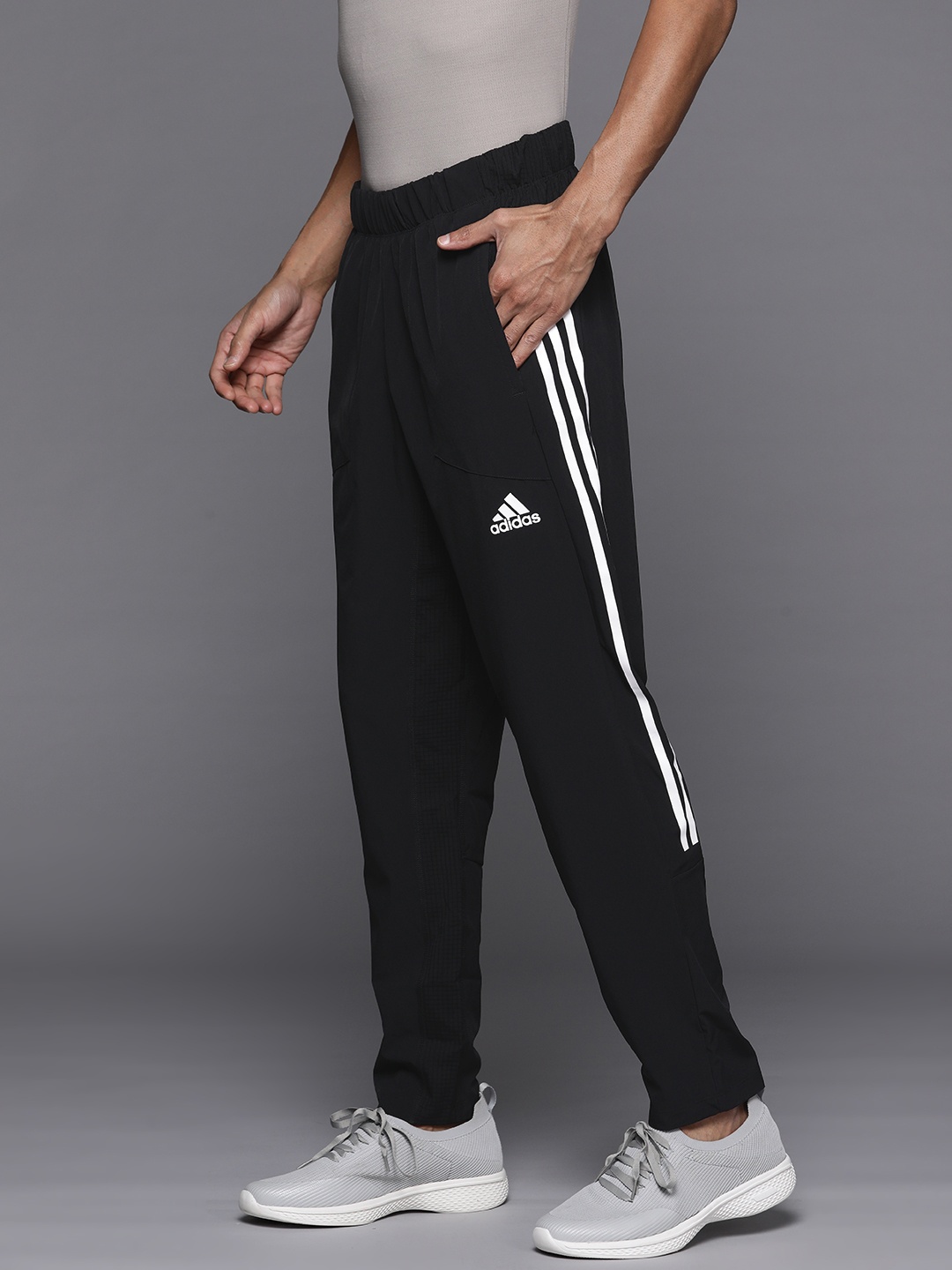 

ADIDAS Men Woven Aeroready Training Track Pants, Black