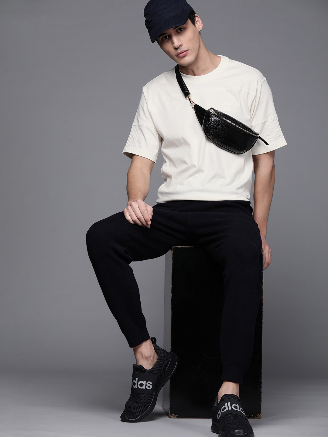 

ADIDAS Originals Men Off White Adicolor CC Pure Cotton T-shirt