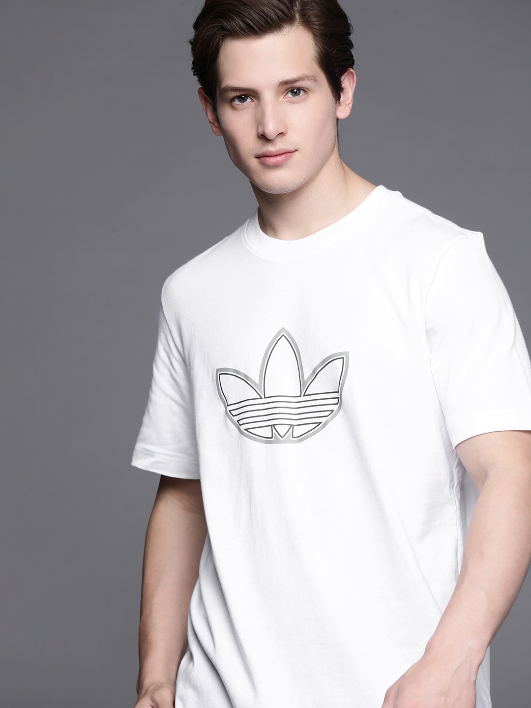 

ADIDAS Originals Men White Outline Logo Printed Pure Cotton Sustainable T-shirt