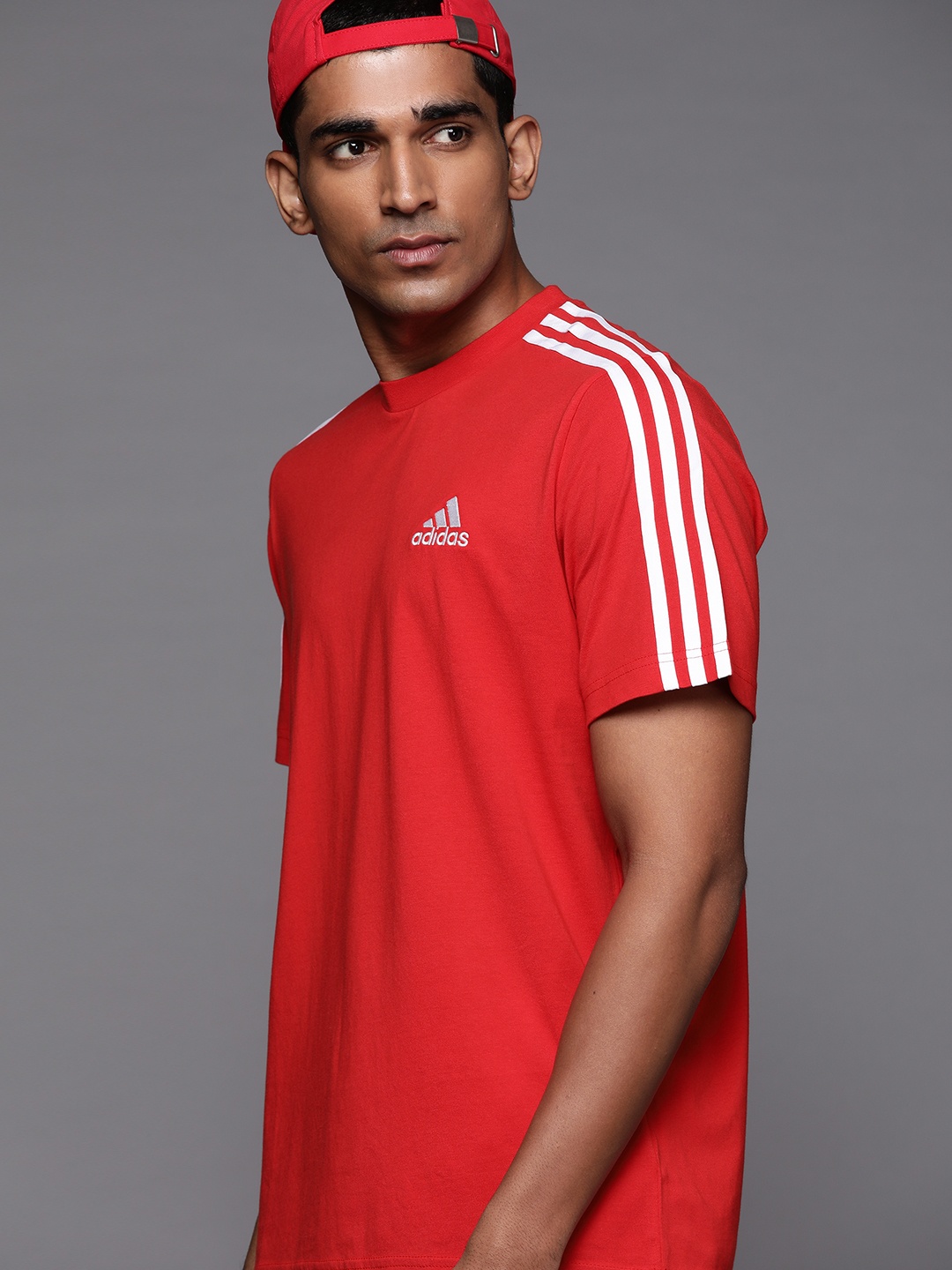 

ADIDAS Men Red Pure Cotton Brand Logo Essential 3-Stripes T-shirt