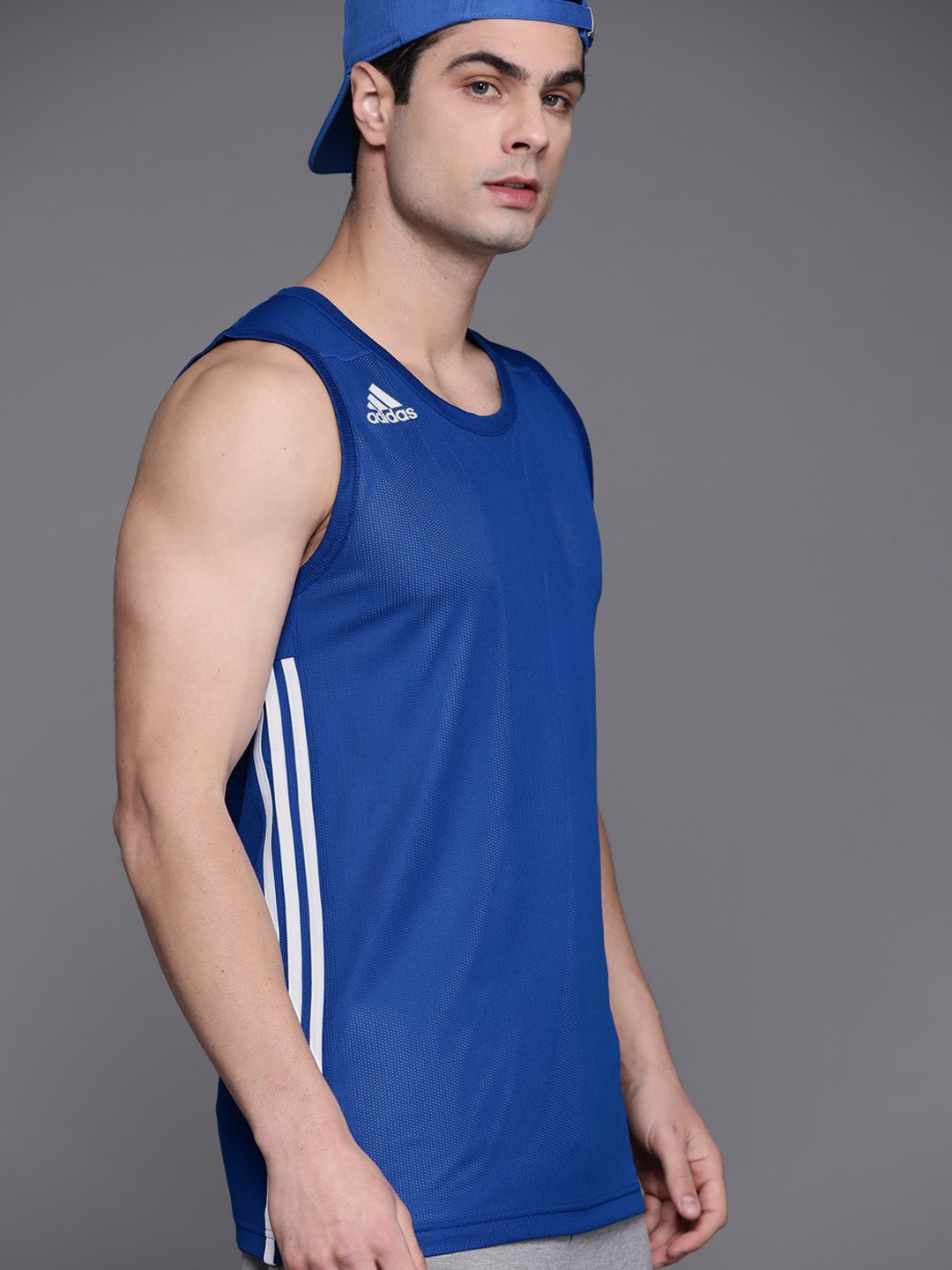 

ADIDAS Men Blue TMS REV JRS Brand Logo Printed Basketball T-shirt