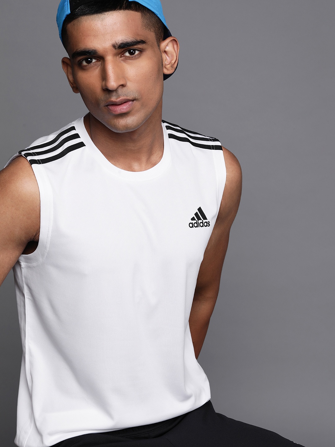 

ADIDAS Men White Brand Logo Print Detail Loose Aeroready T-shirt