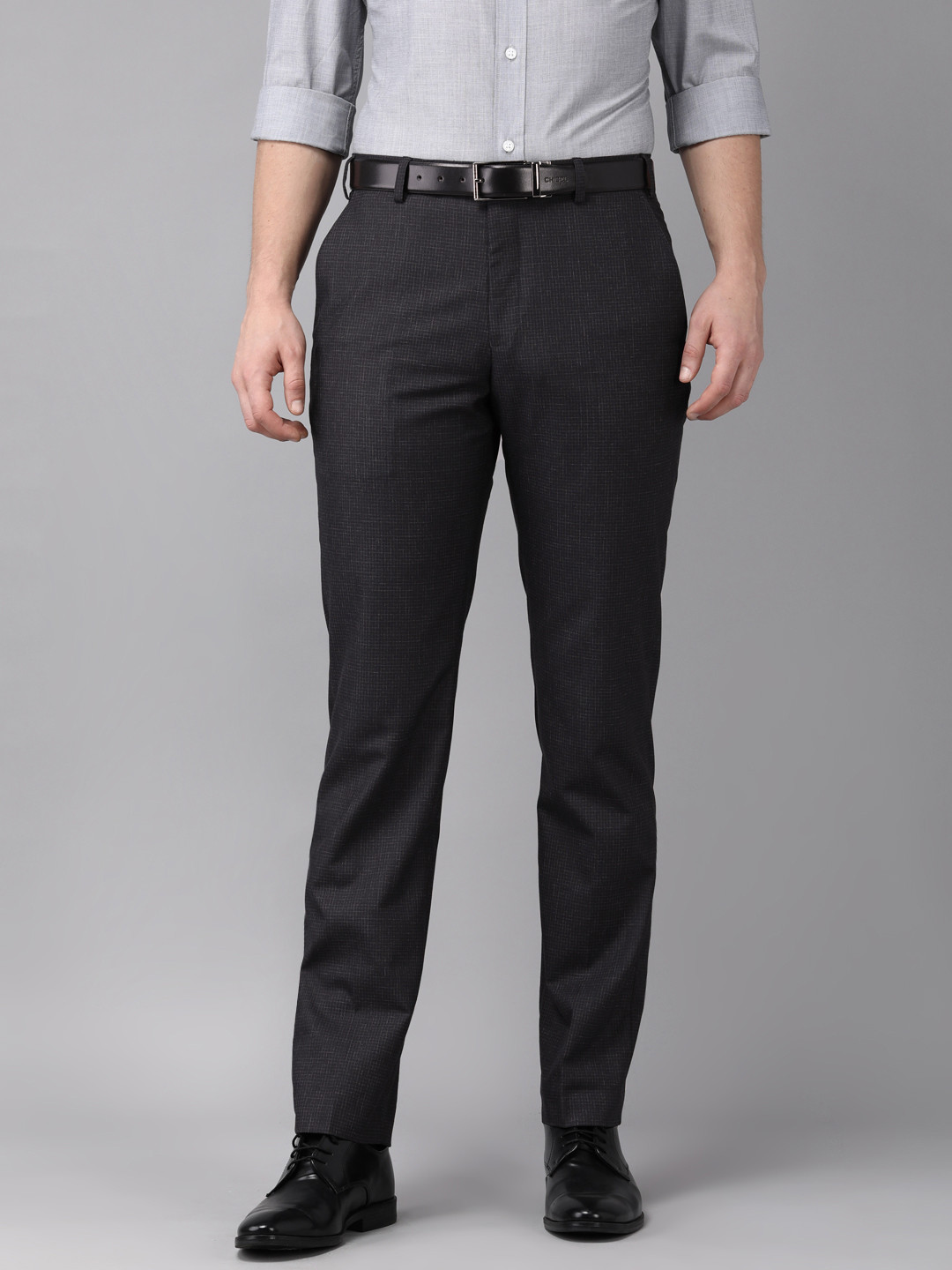 

Park Avenue Men Black Checked Smart Fit Formal Trousers