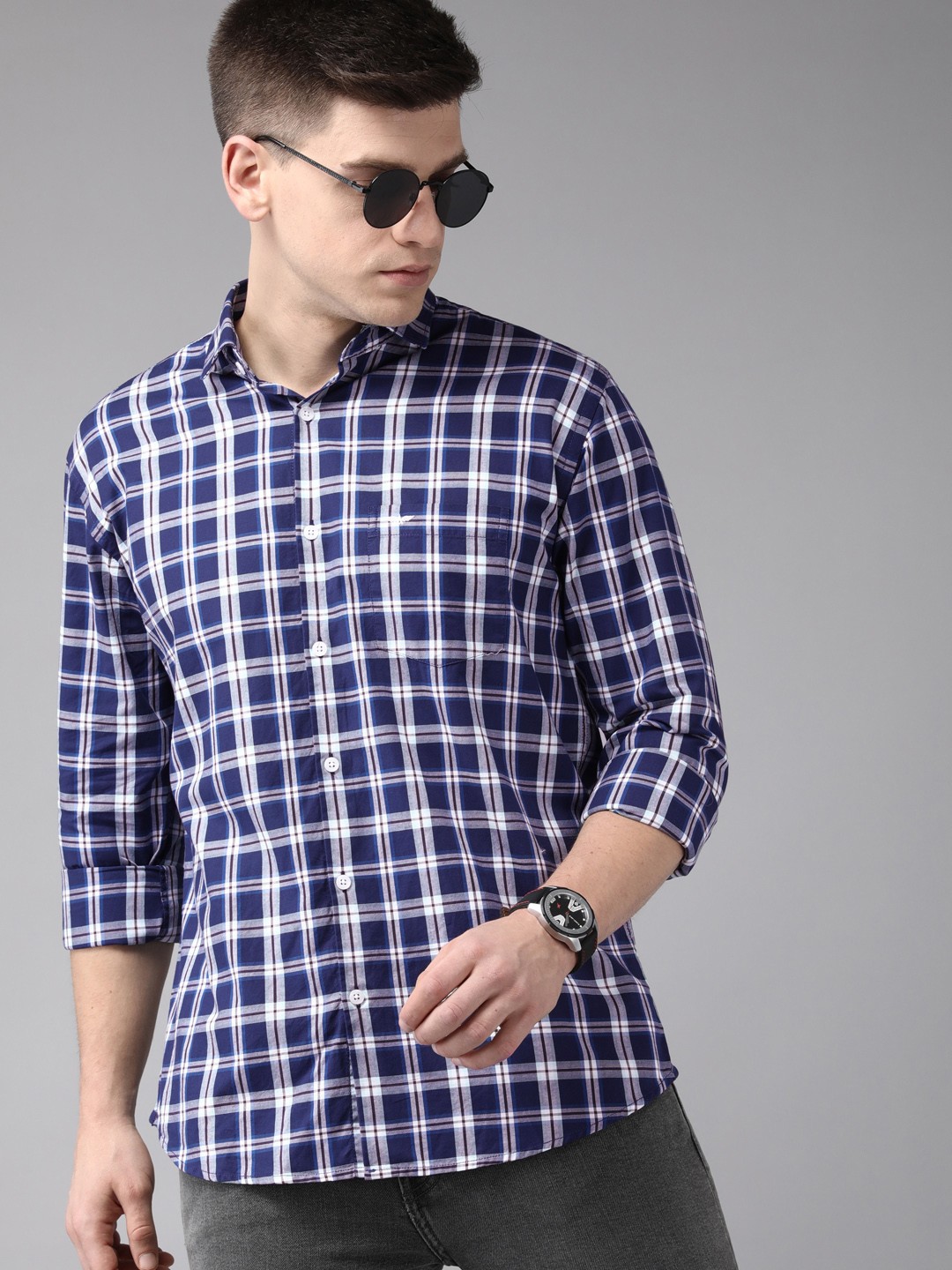 

Park Avenue Men Navy Blue & White Checked Slim Fit Pure Cotton Casual Shirt