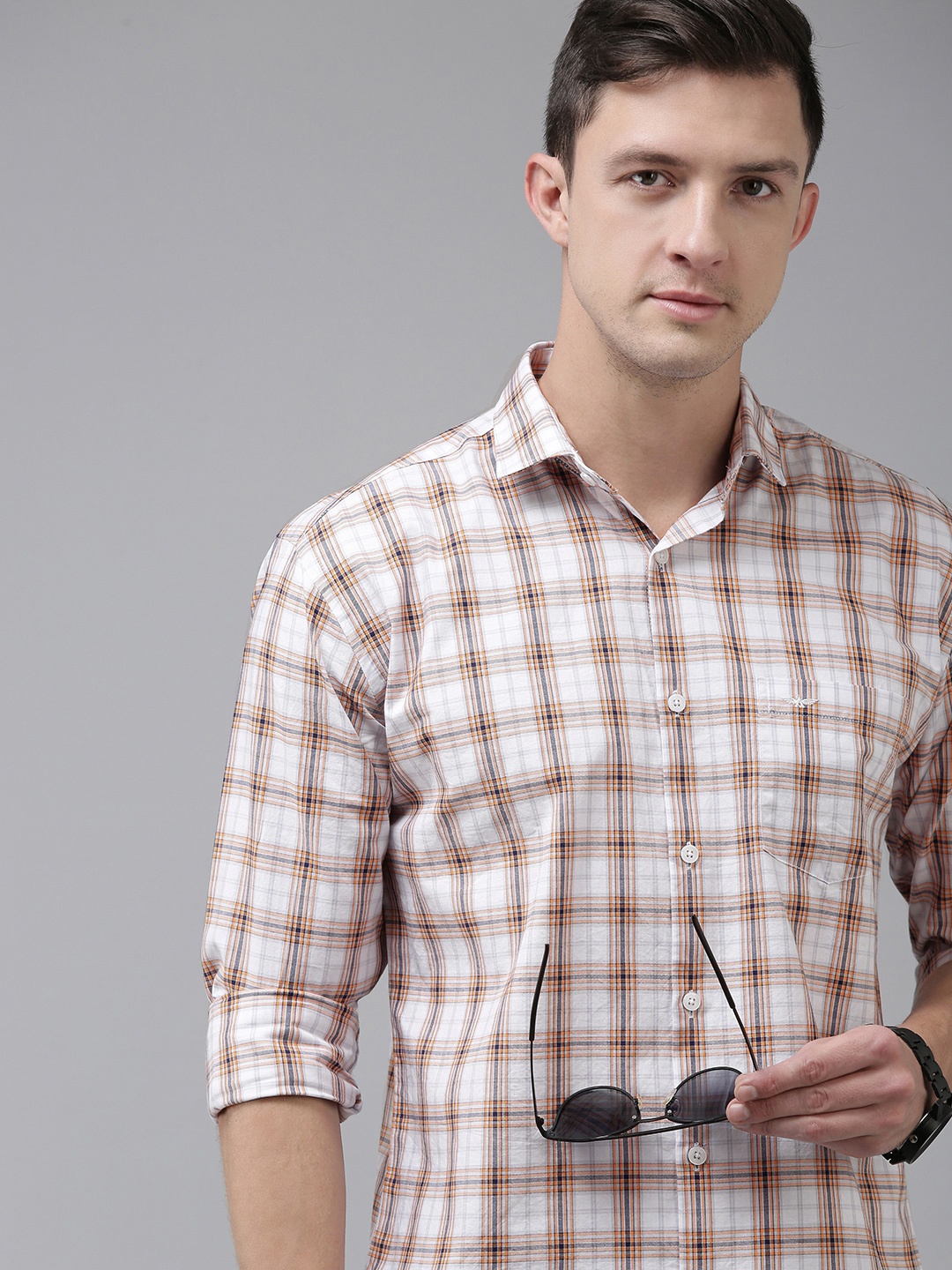 

Park Avenue Men Brown Slim Fit Tartan Checked Casual Shirt