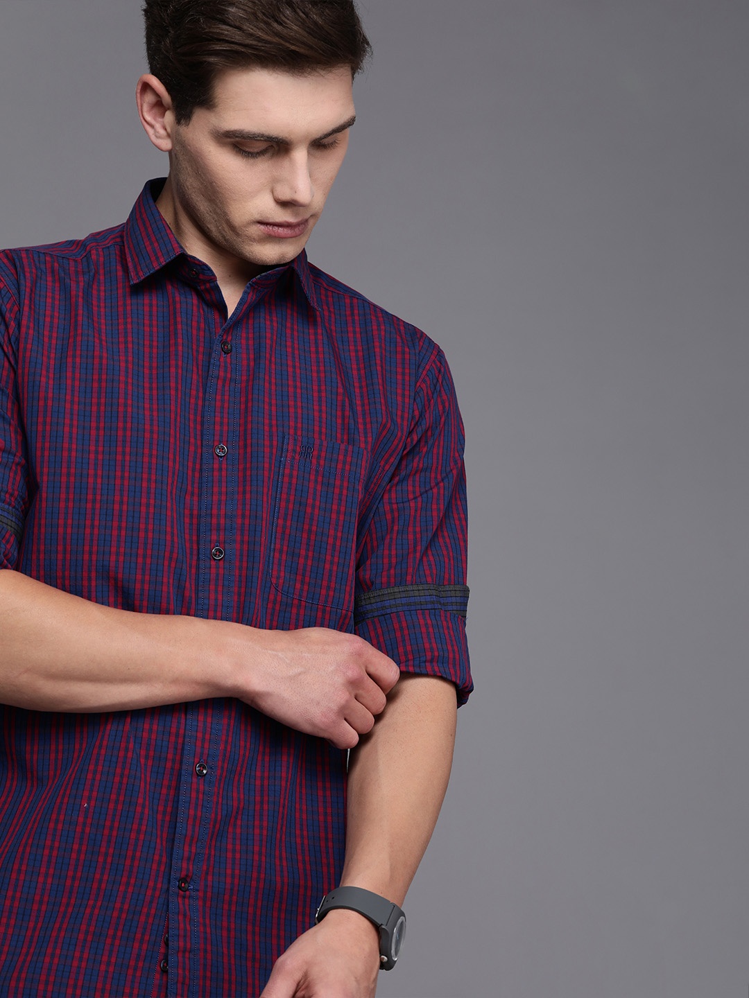 

Raymond Men Red And Blue Slim Fit Micro Checked Pure Cotton Casual Shirt