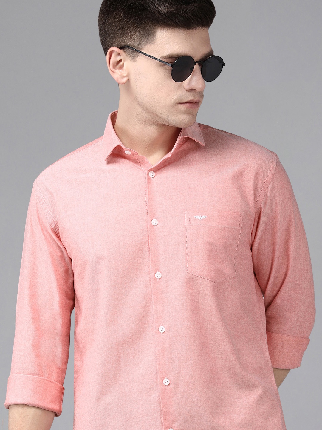 

Park Avenue Men Pink Textured Slim Fit Pure Cotton Casual Shirt