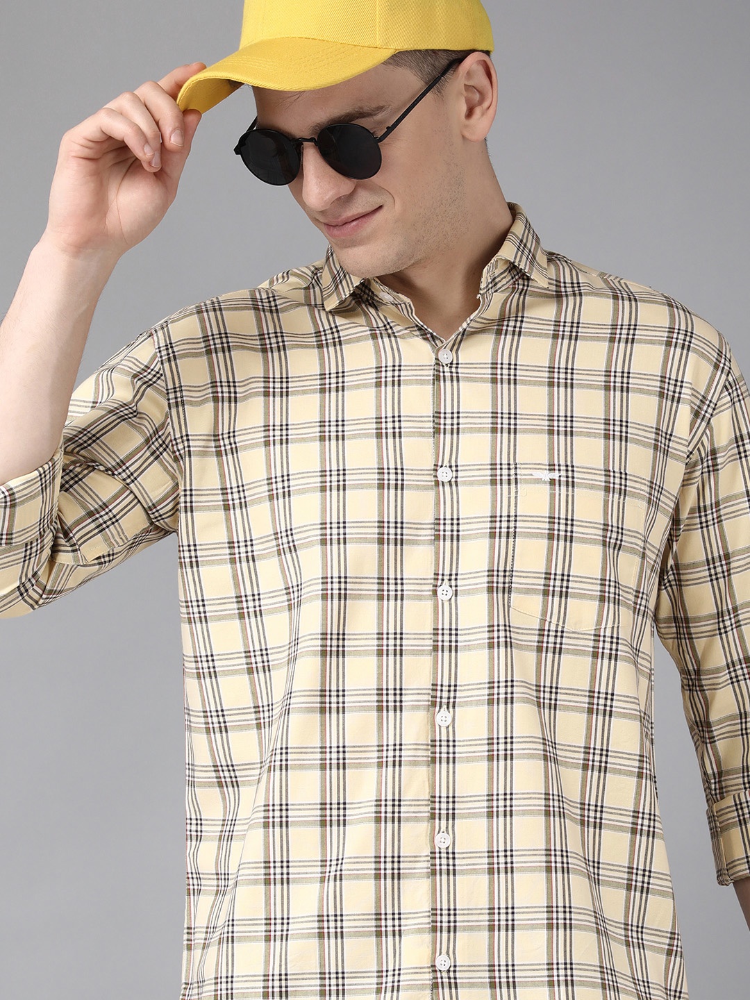 

Park Avenue Men Beige Slim Fit Tartan Checked Pure Cotton Casual Shirt