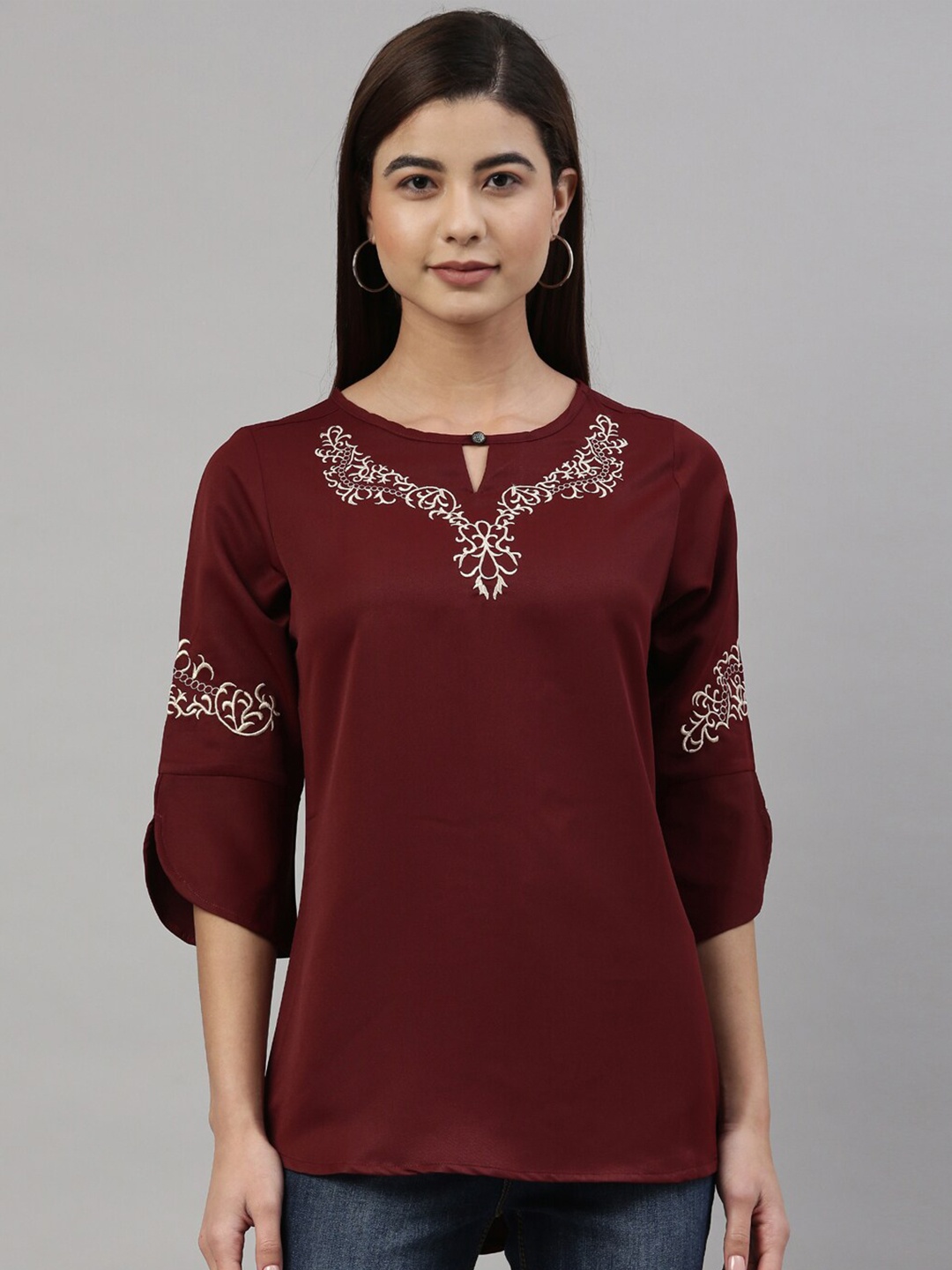 

GOLDSTROMS Maroon Floral Embroidered Top