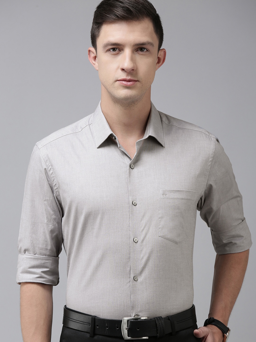 

Arrow Men Grey Solid Slim Fit Casual Shirt