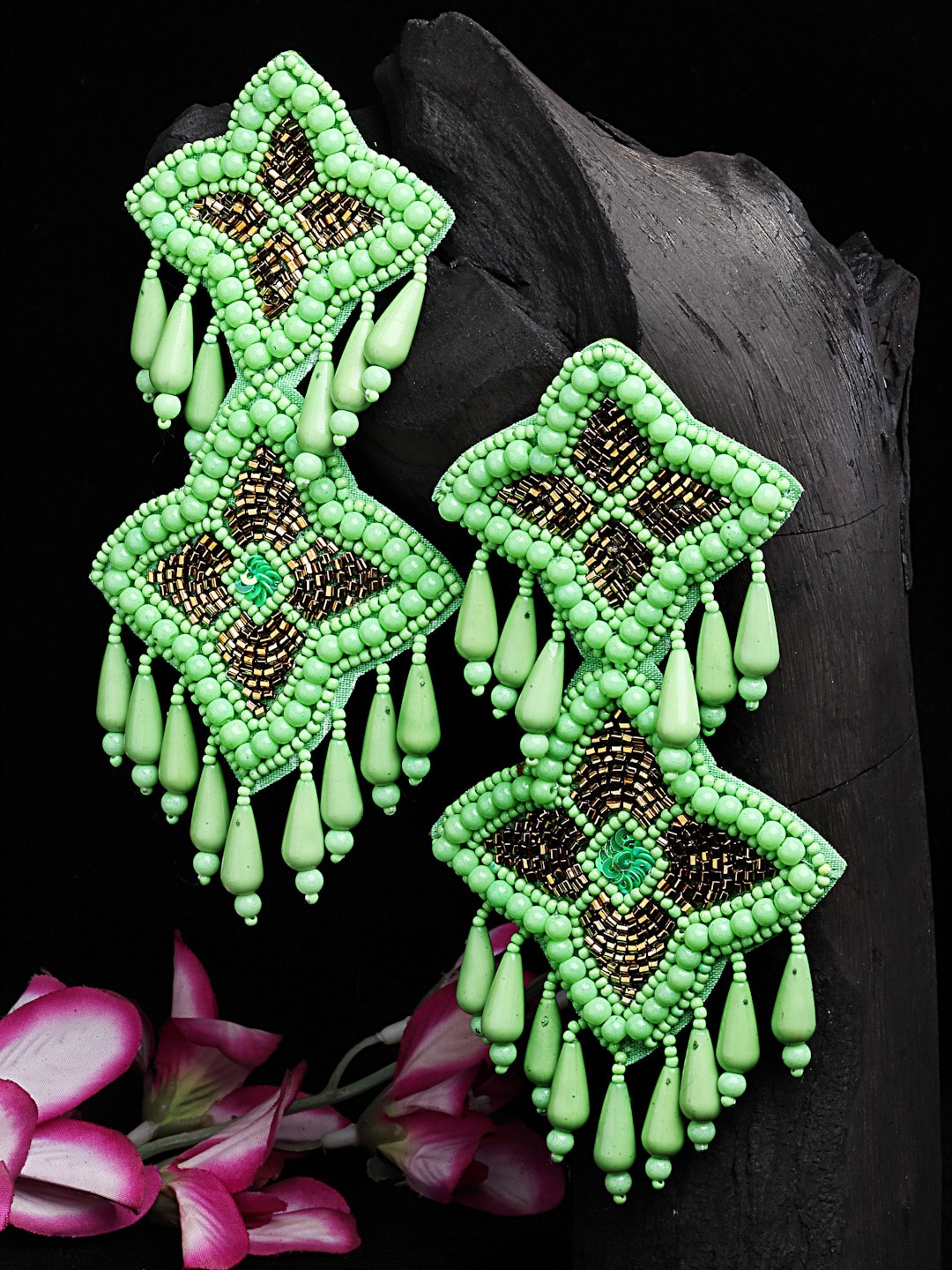 

Moedbuille Green Contemporary Drop Earrings