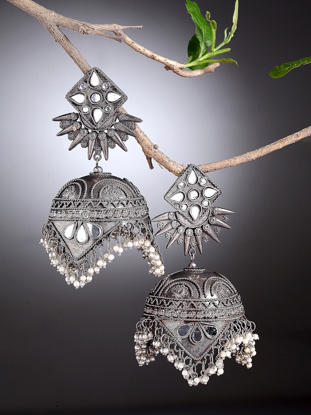 

Moedbuille Silver-Toned Pearls Dome Shaped Jhumkas Earrings