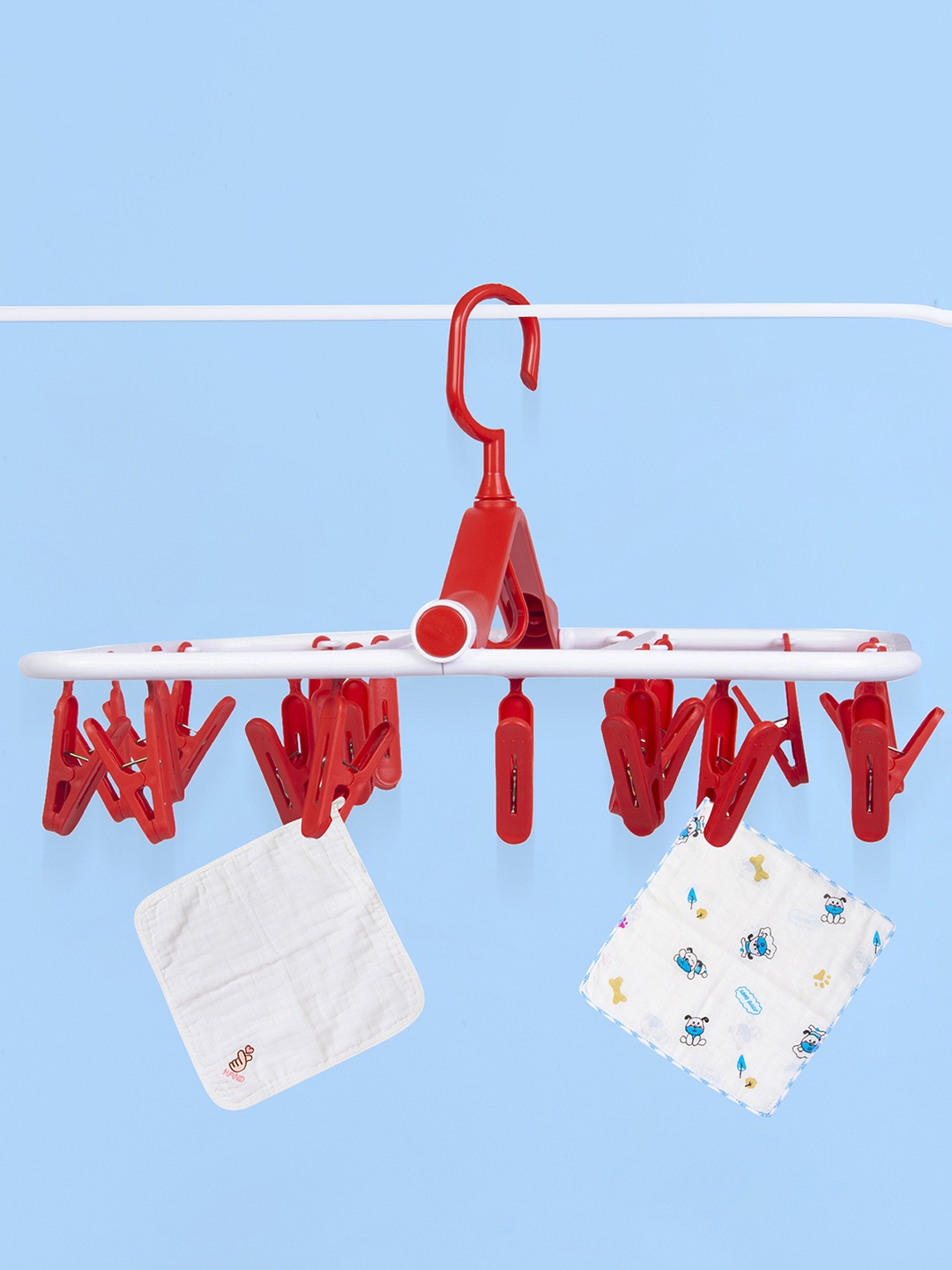 

Baby Moo Red & White Square Foldable Clothes Hanger-24 Clips