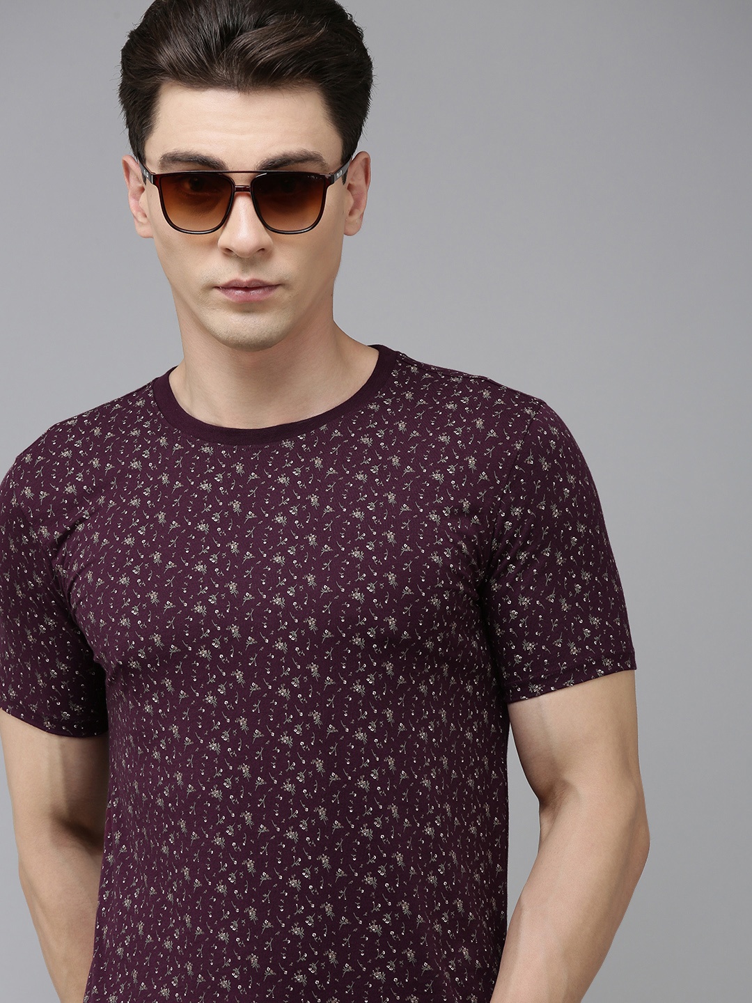 

V Dot Men Pure Cotton Micro Ditsy Floral Printed T-shirt, Burgundy