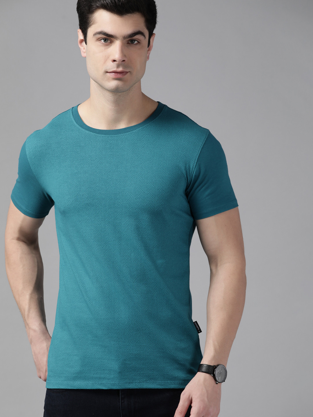 

V Dot Men Teal Green Printed Pure Cotton Slim Fit T-shirt