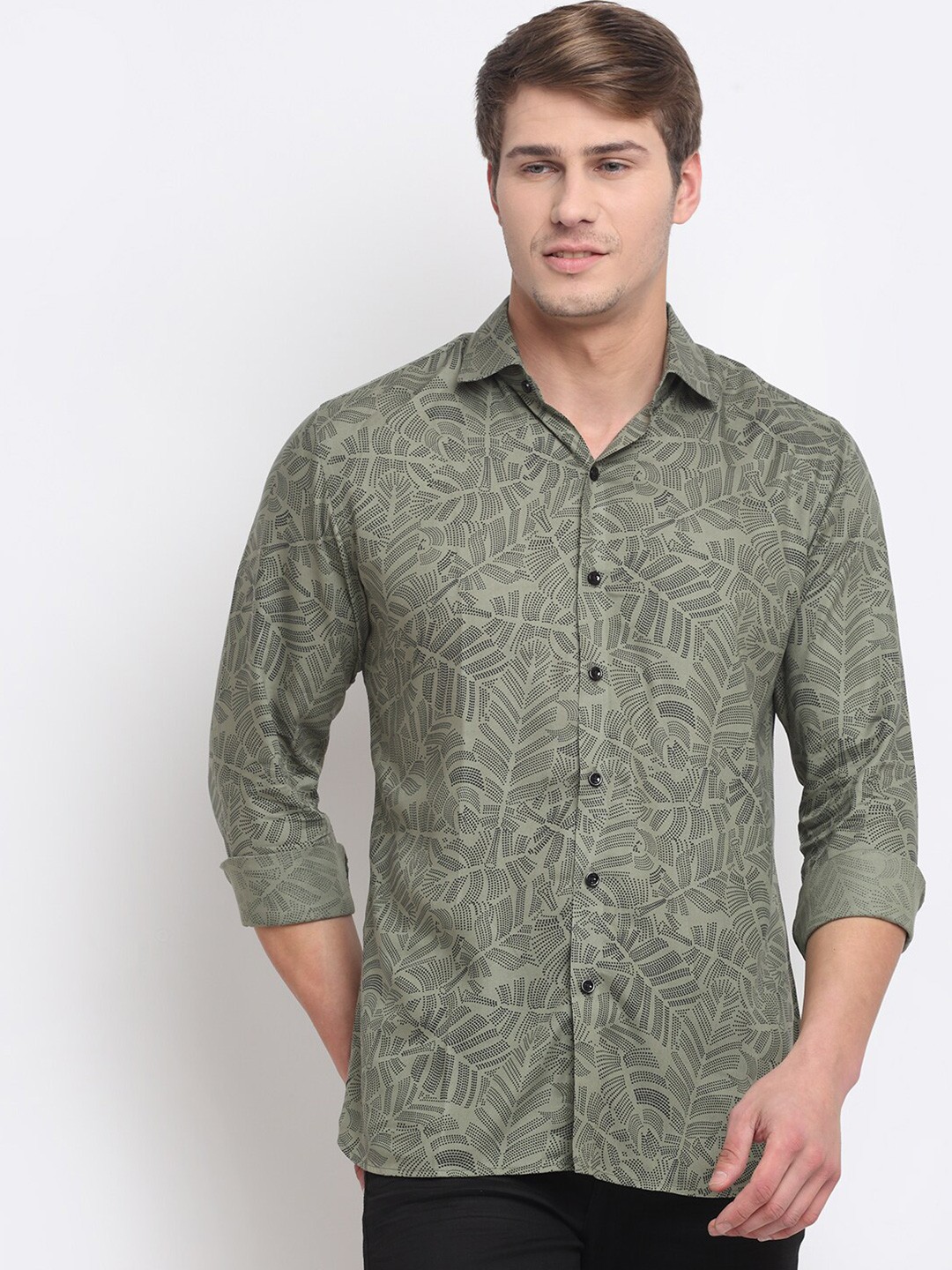 

Ennoble Men Green Relaxed Tailored Fit Printed Casual Shirt