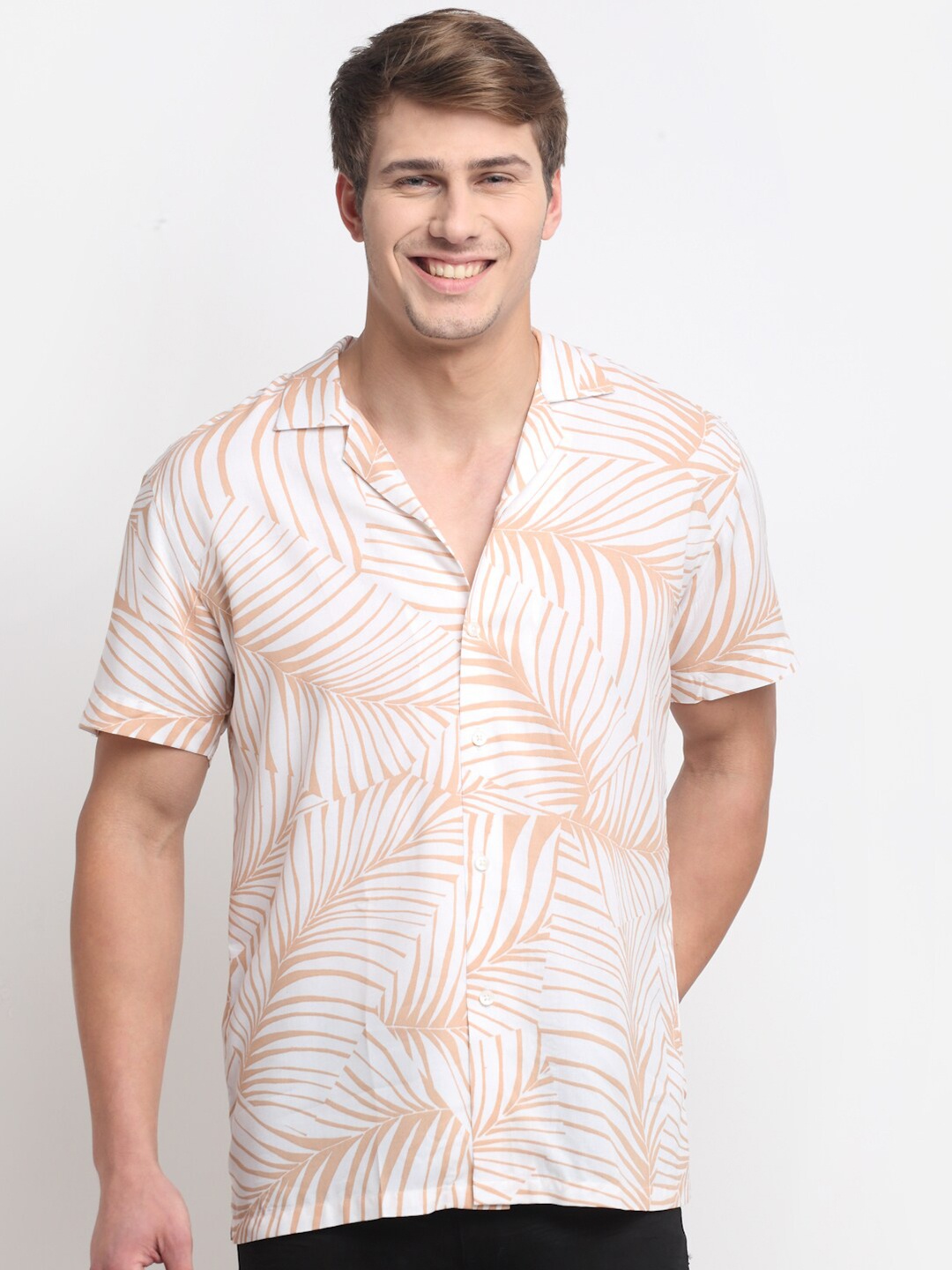 

Ennoble Men Off White & Peach Printed Casual Shirt