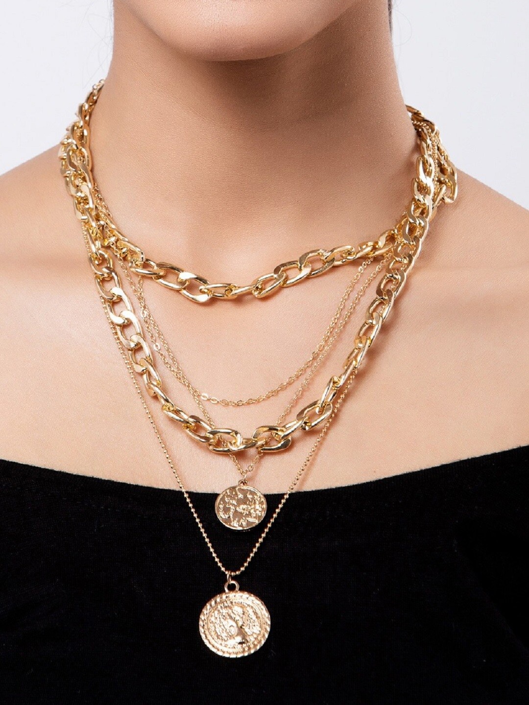 

OOMPH Women Gold