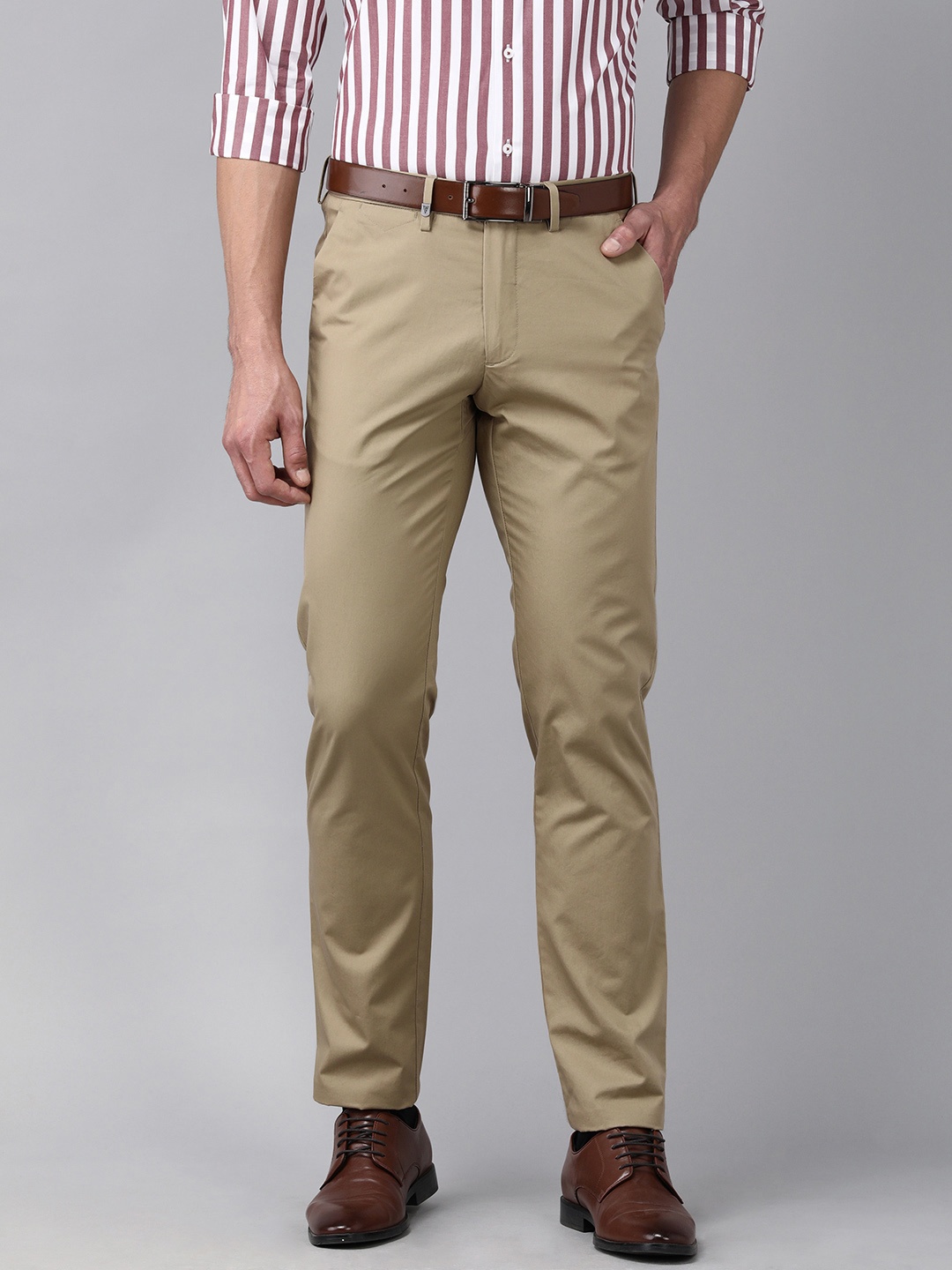 

Van Heusen Men Khaki Solid Slim Fit Formal Trousers