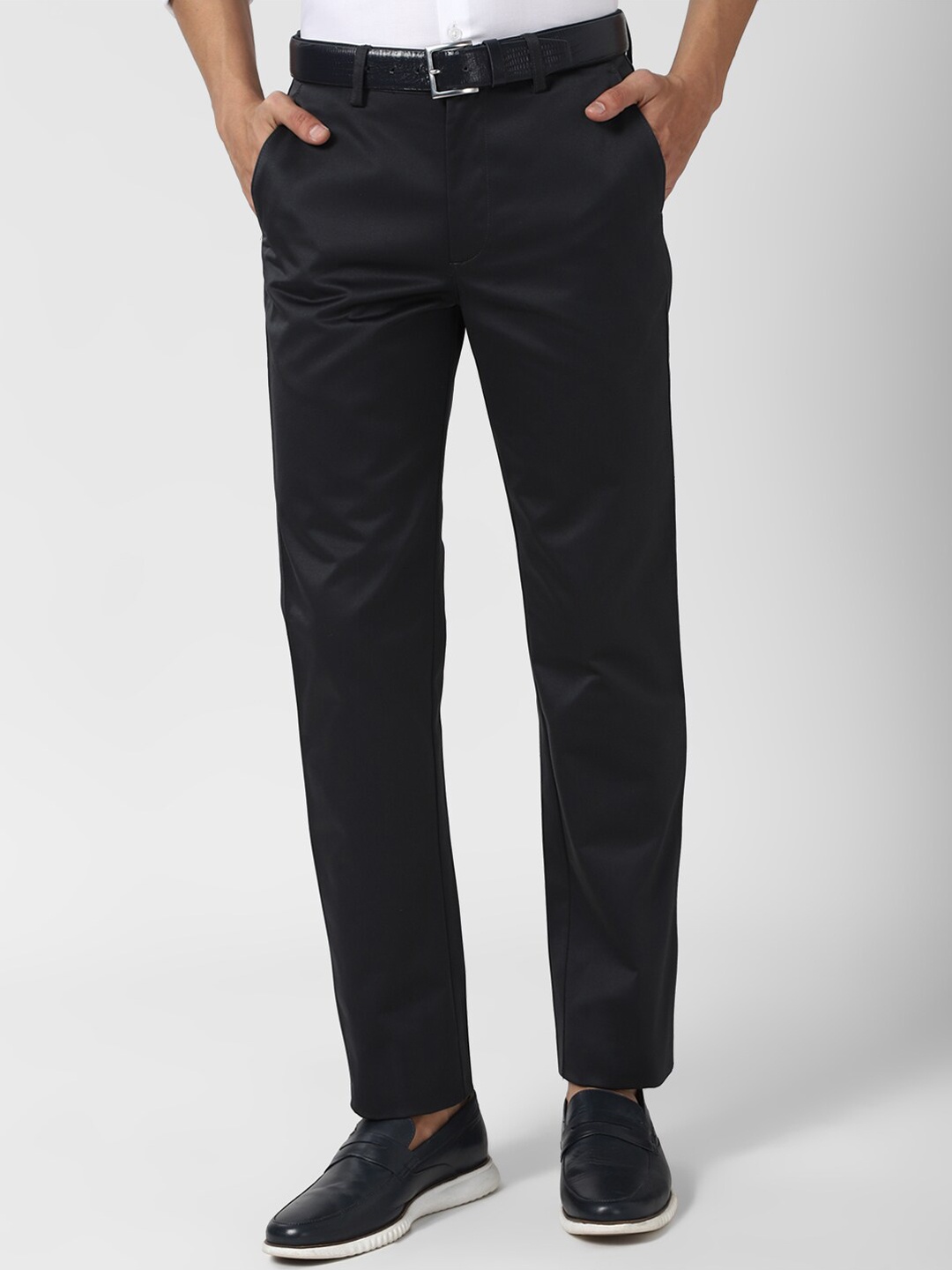 

Peter England Casuals Men Black Pure Cotton Trousers