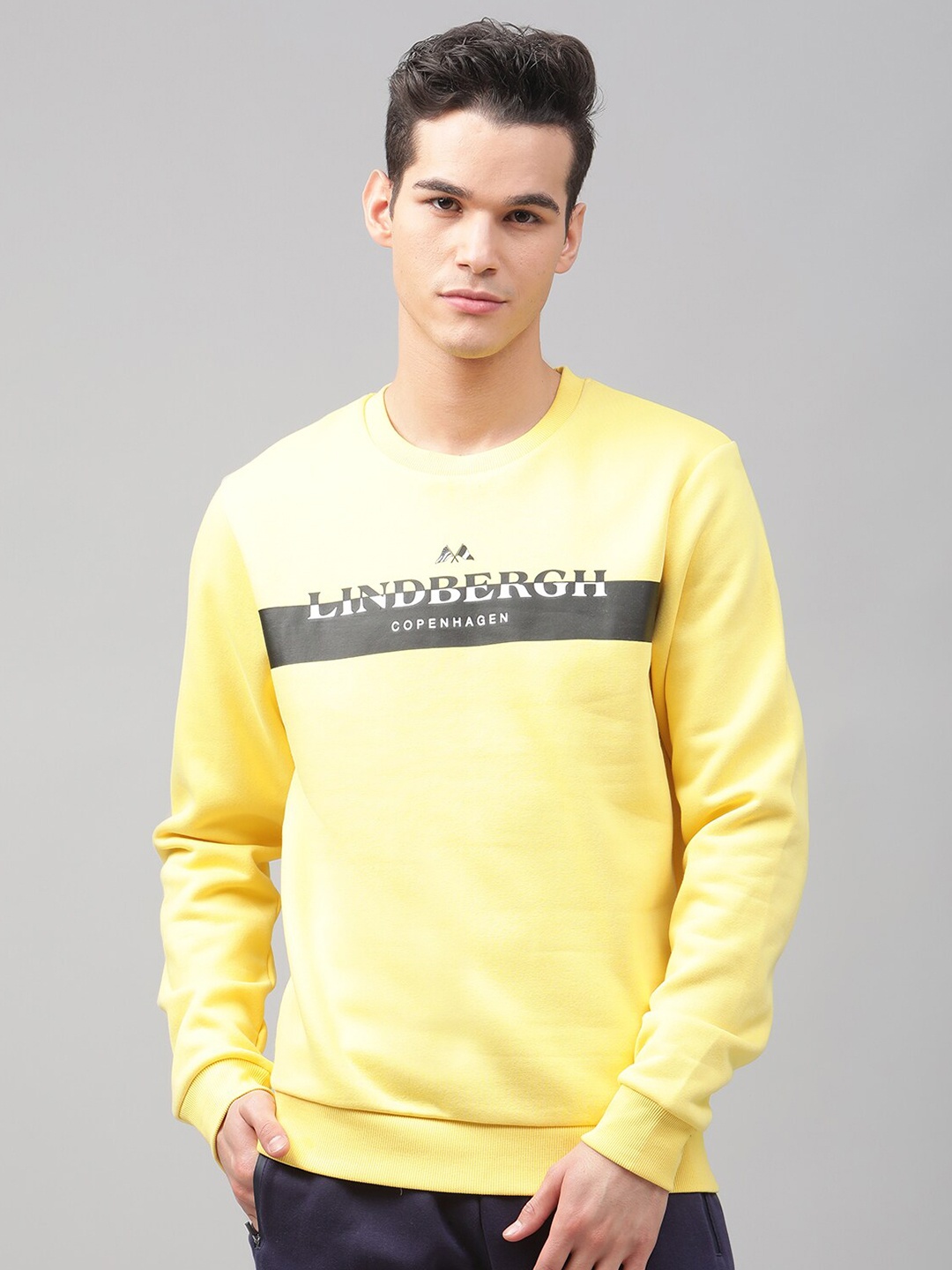 

LINDBERGH Men Yellow Printed Sweatshirt