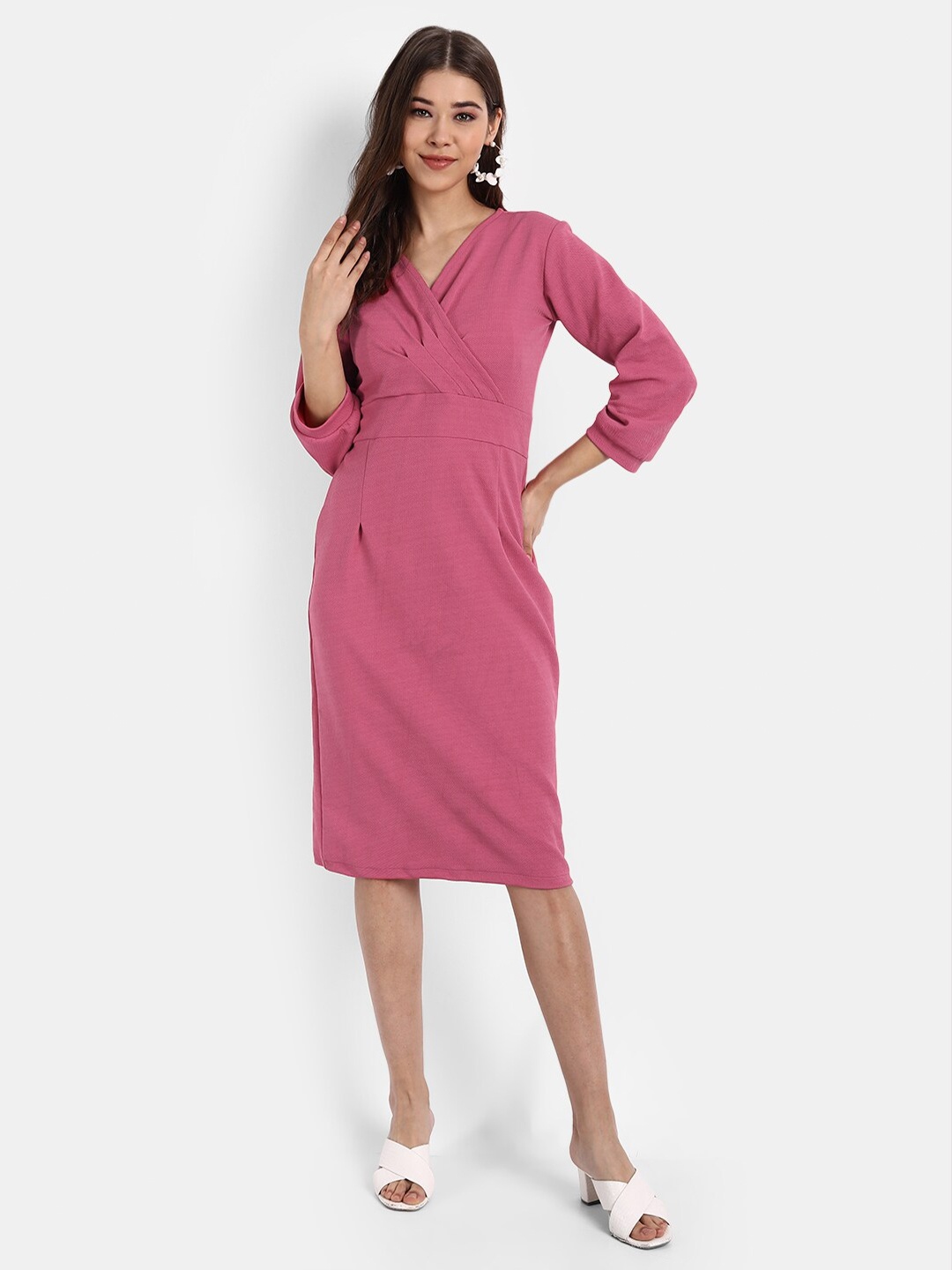 

BROADSTAR Women Pink Solid Sheath Dress