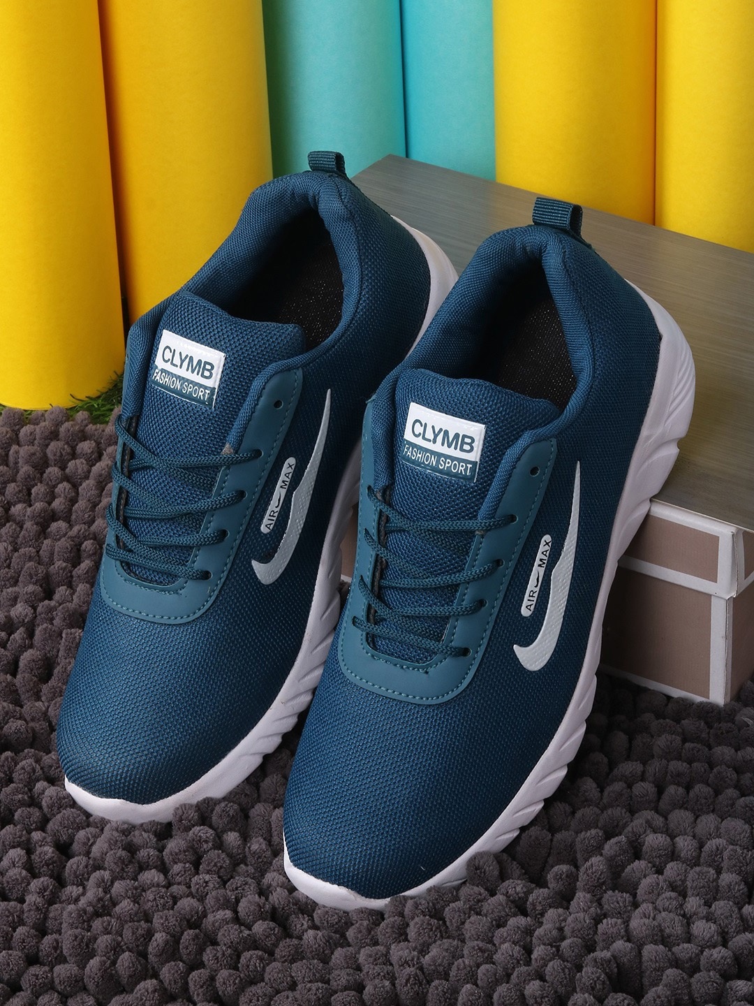 

CLYMB Men Blue & White Running Shoes