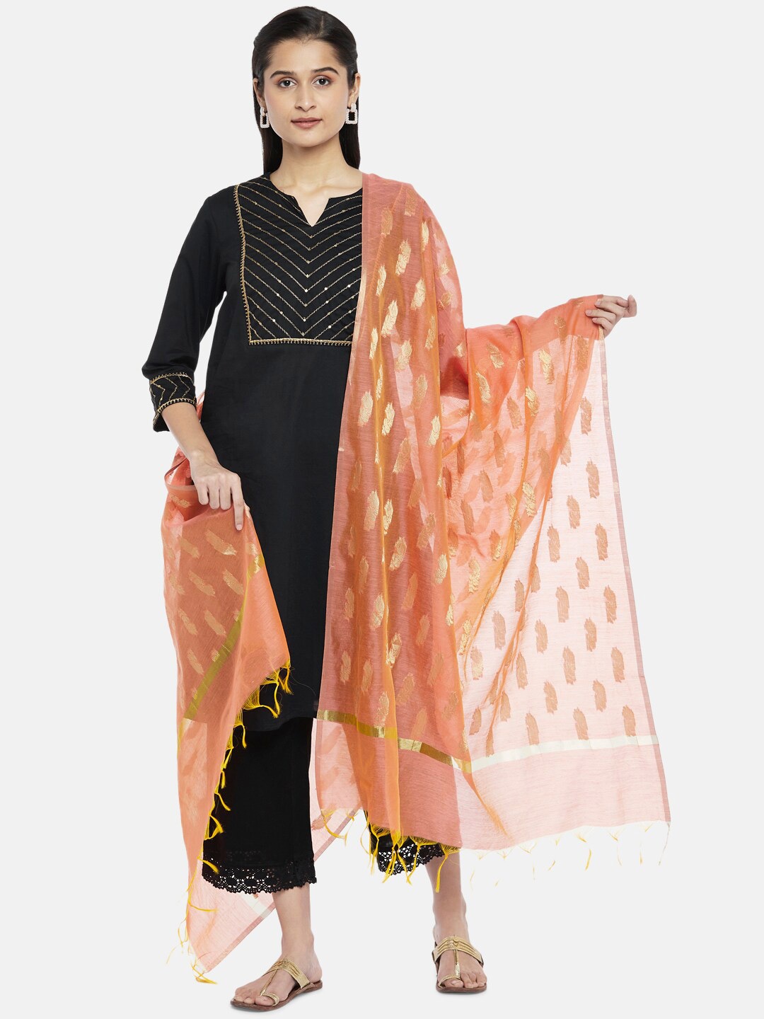 

RANGMANCH BY PANTALOONS Peach-Coloured & Gold-Toned Ethnic Motifs Woven Design Dupatta with Zari