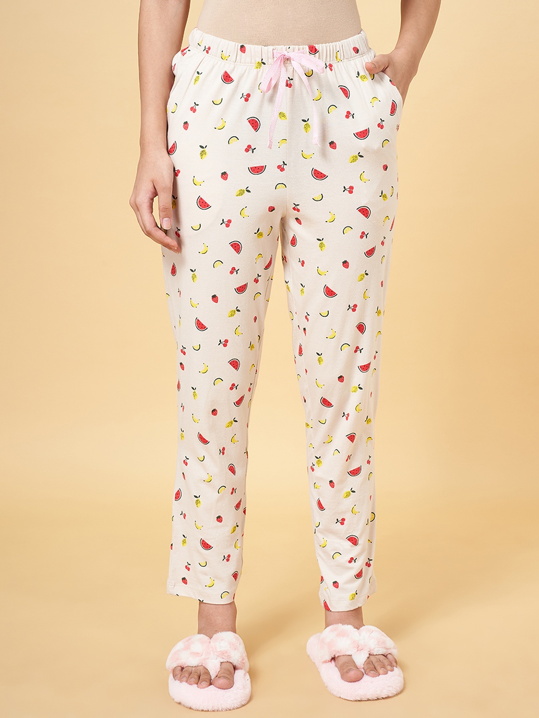 

Dreamz by Pantaloons Women Grey Printed Cotton Lounge Pants