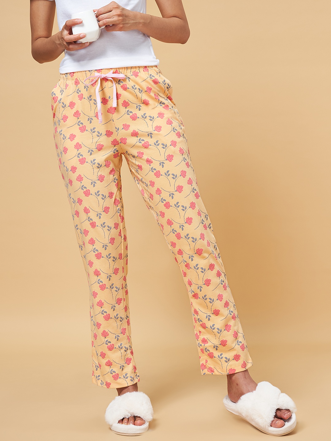

Dreamz by Pantaloons Women Orange Printed Cotton Lounge Pants