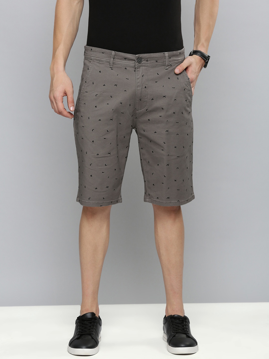 

Levis Men Grey Printed Regular Shorts