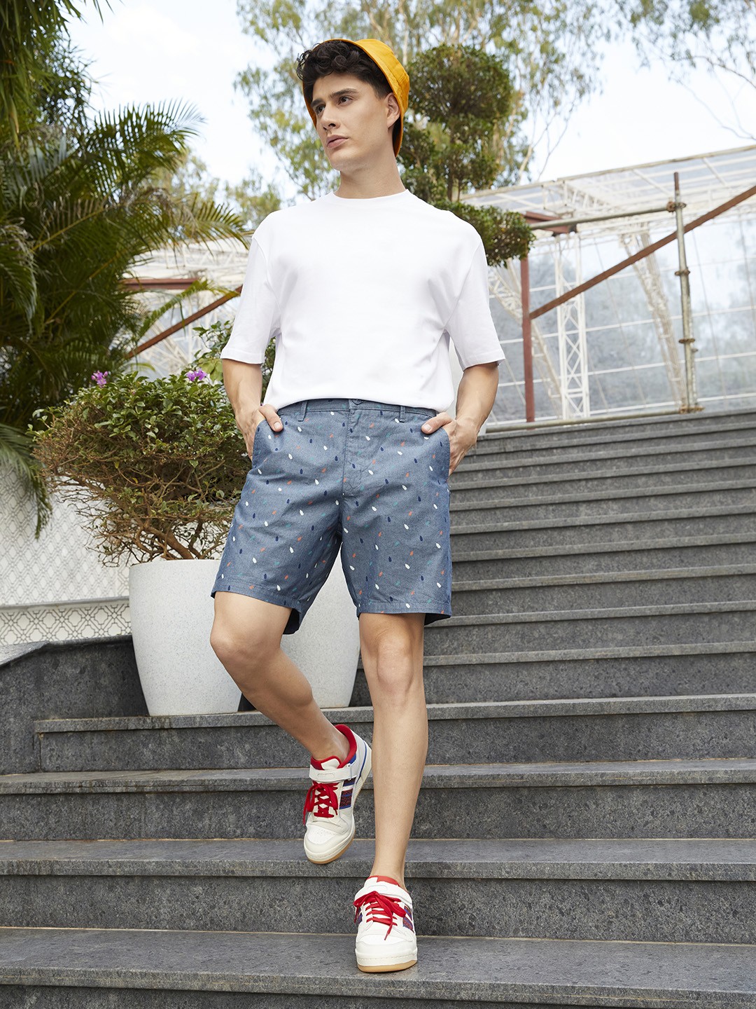 

Levis Men Blue Printed Chino Shorts