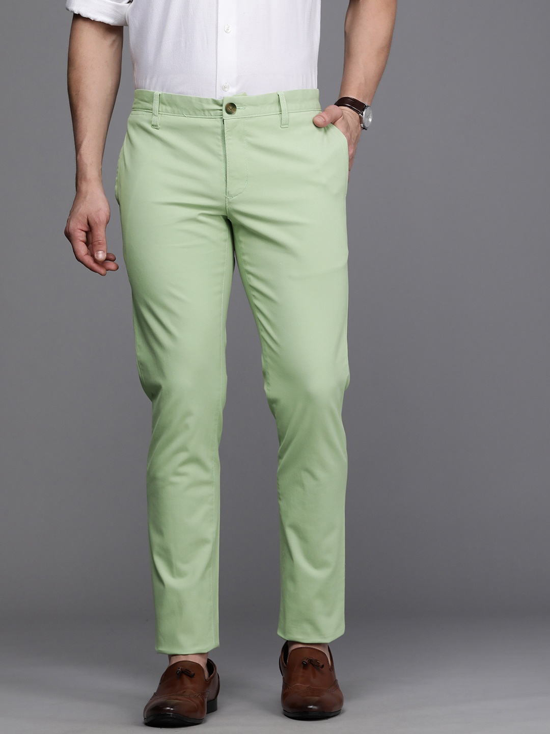 

SUITLTD Men Green Slim Fit Chinos Trousers