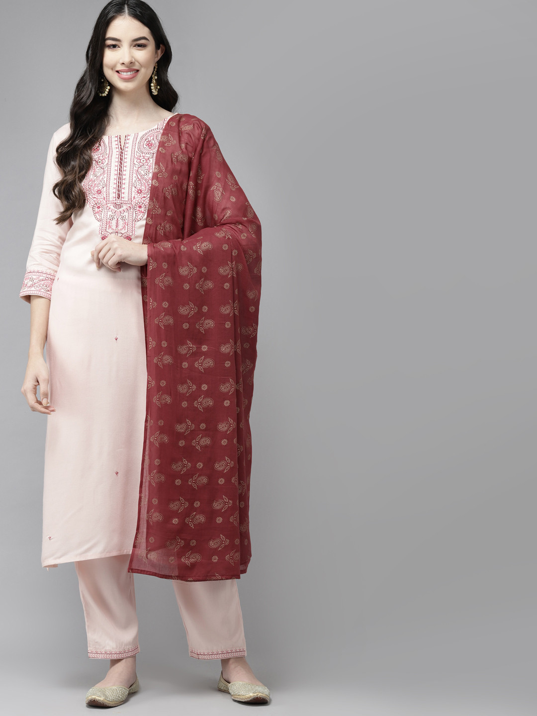 

Yufta Women Peach-Coloured Ethnic Motifs Embroidered Kurta with Palazzos & With Dupatta