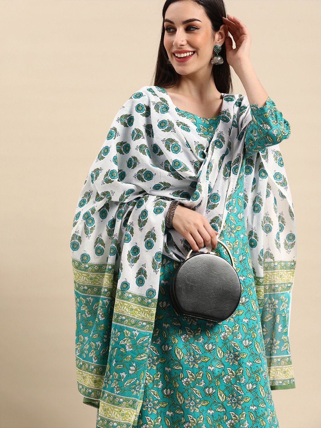 

Anouk Women Sea Green Pure Cotton Floral Print Kurta with Palazzos & Dupatta