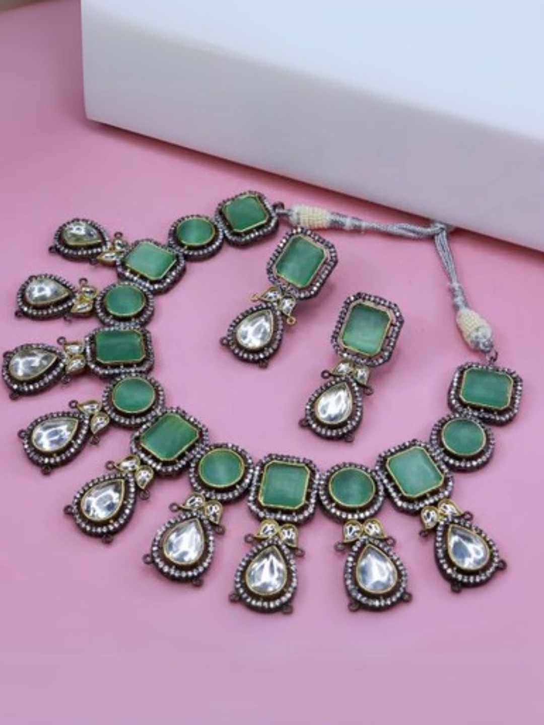 

I Jewels Sea Green Silver Plated Quartz Stone Beaded Jewellery Set