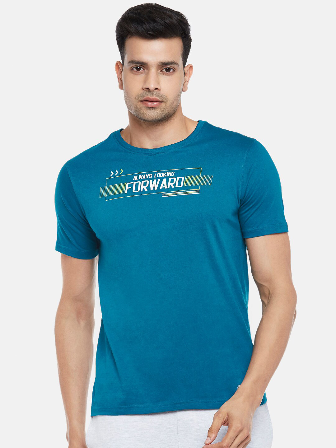 

Ajile by Pantaloons Men Teal Typography Printed Slim Fit T-shirt