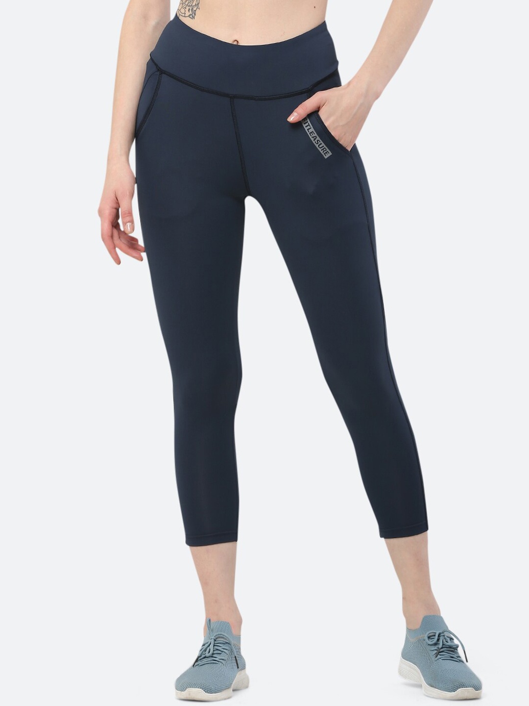 

FITLEASURE Women Navy Blue Rapid-Dry Tights