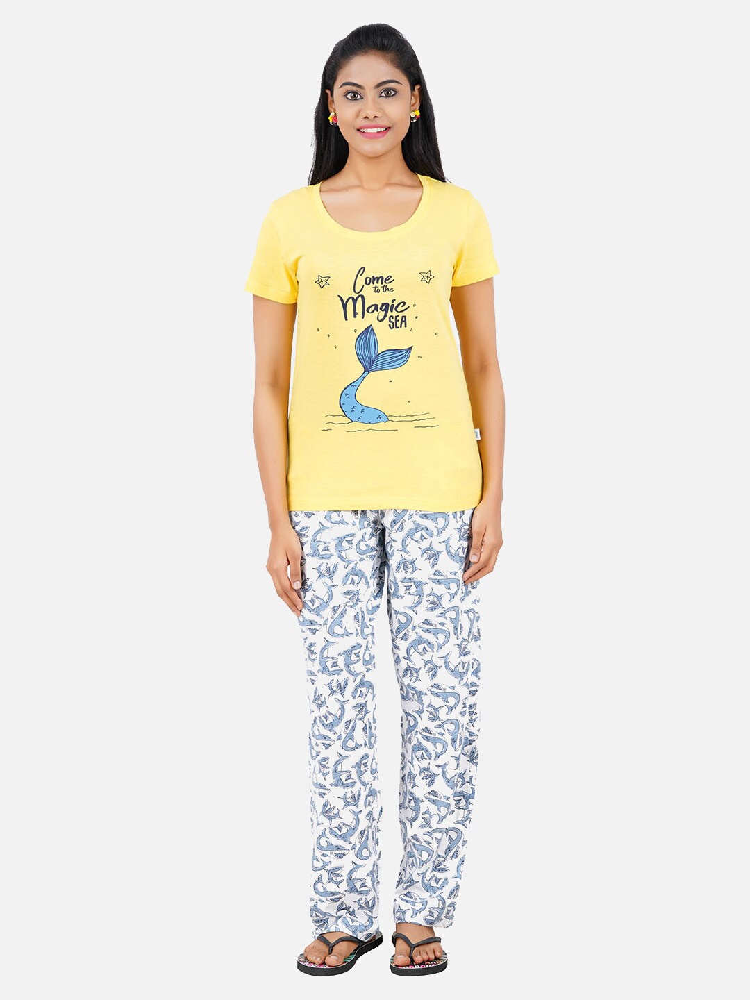 

PRIDE APPAREL Women Yellow & Blue Printed Cotton Night suit