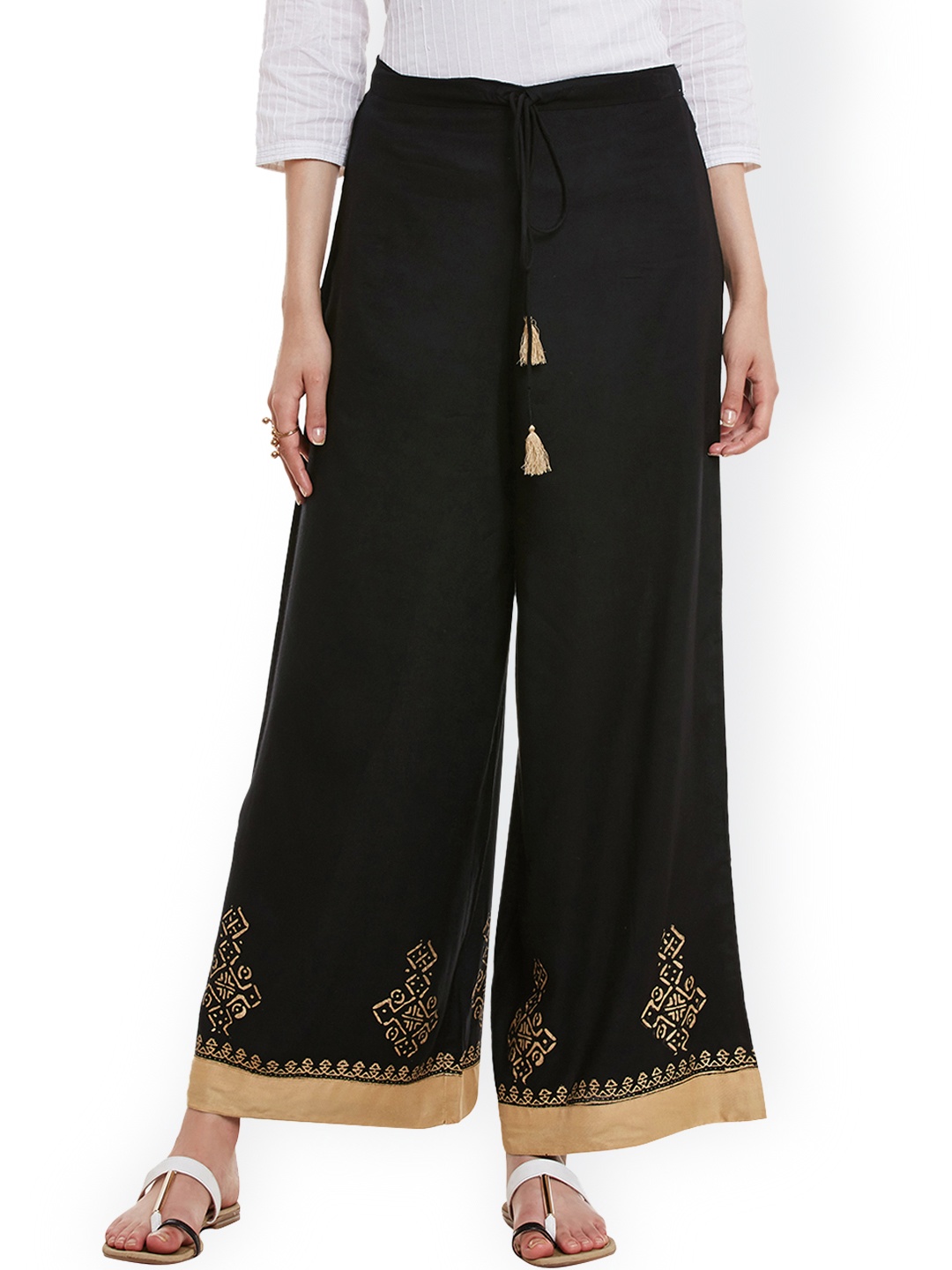 

Bitterlime Women Black Printed Relaxed Fit Palazzo Trousers