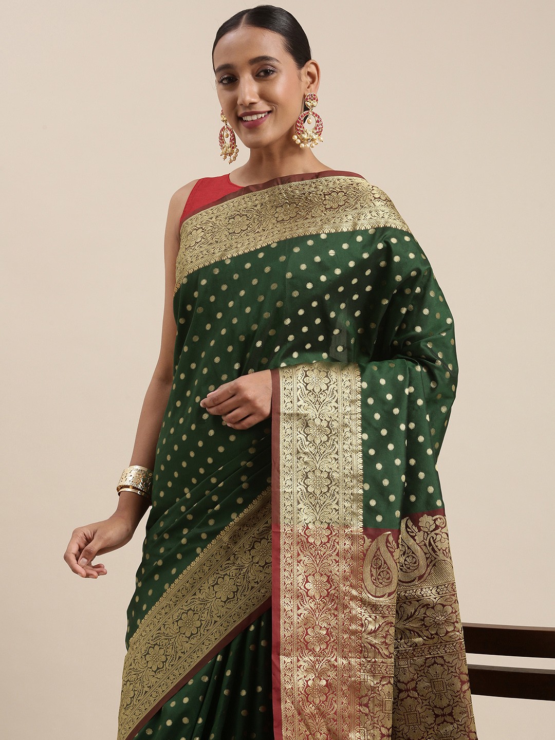

Mitera Green & Golden Ethnic Motifs Woven Design Banarasi Saree