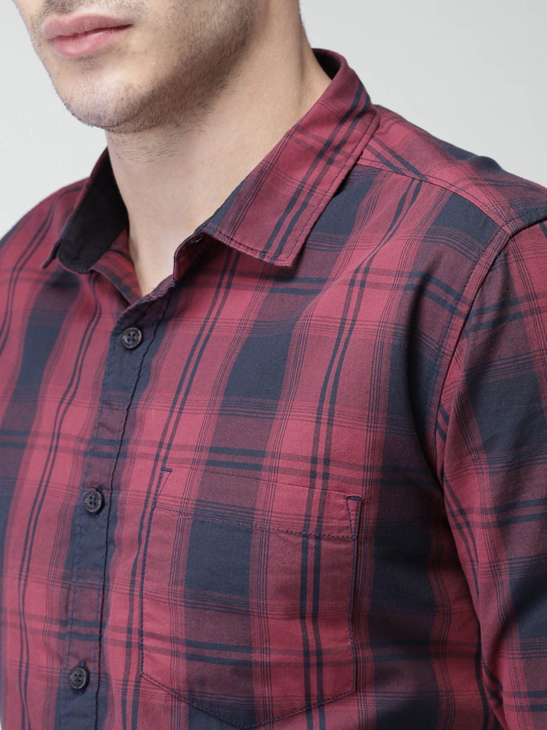 

HIGHLANDER Men Red & Navy Slim Fit Checked Casual Shirt