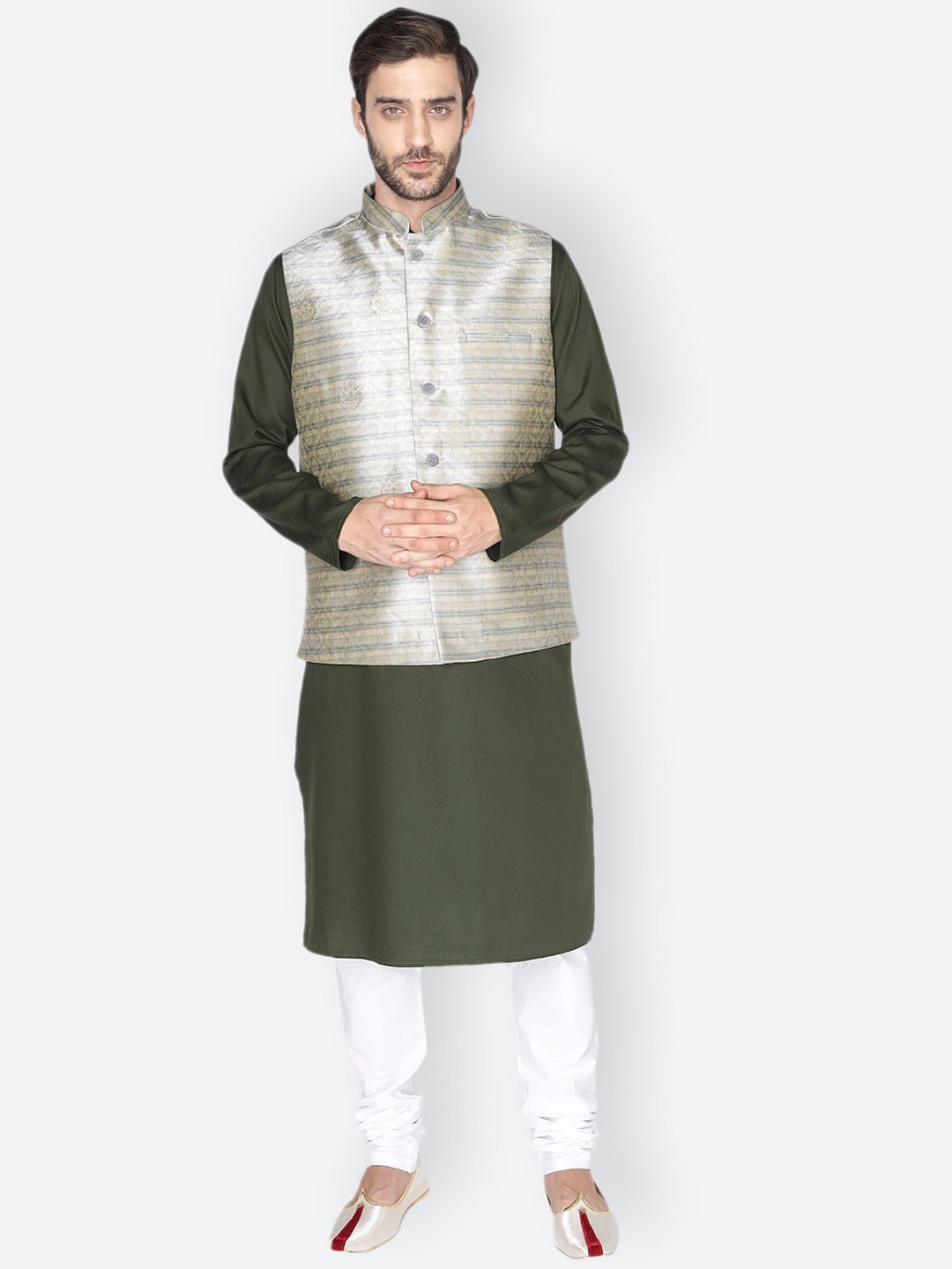 

NAMASKAR Men Green & White Layered Pure Cotton Kurta with Pyjamas & Nehru Jacket