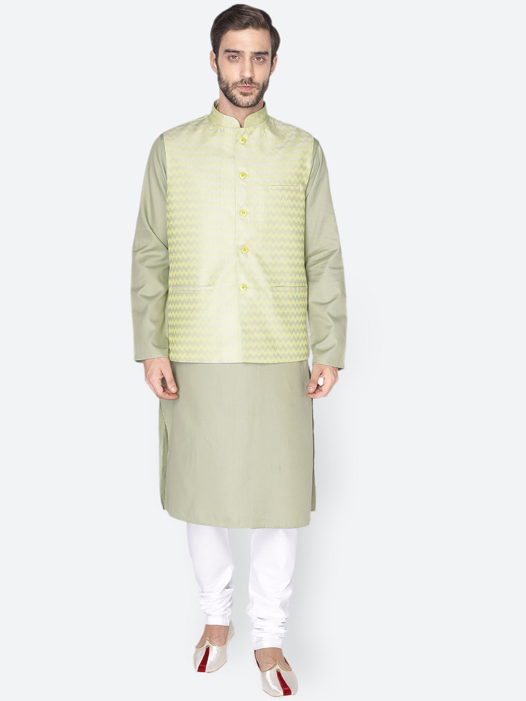 

NAMASKAR Men Green & White Pure Cotton Kurta with Pyjamas & Nehru Jacket