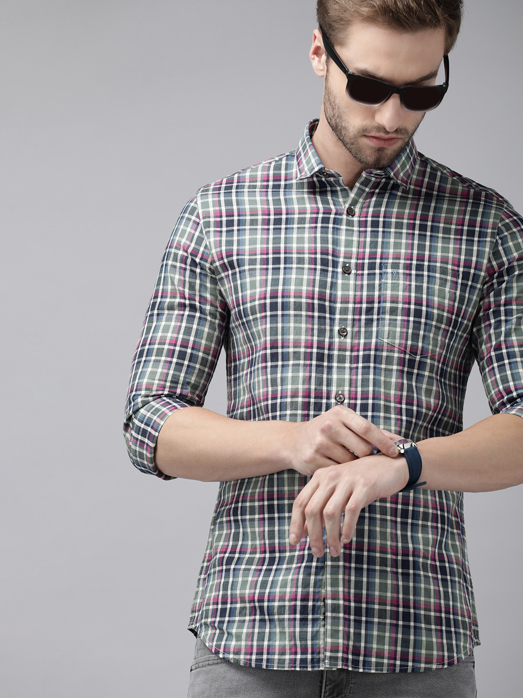 

Van Heusen Sport Men Multicoloured Slim Fit Tartan Checked Casual Shirt, Multi